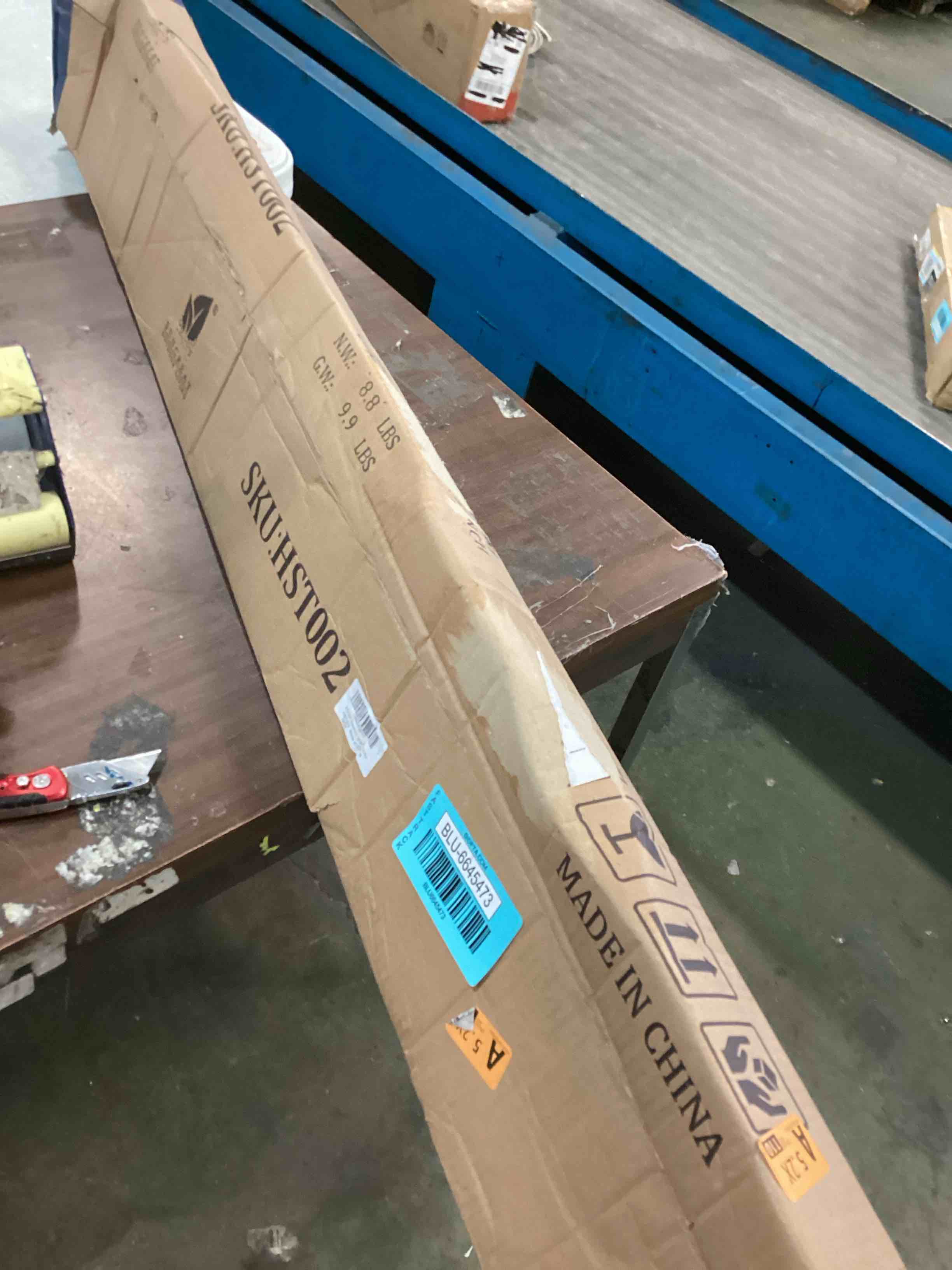 https://s3.amazonaws.com/lotting-images-prod/bidfta/BLU6645473_1719490409699.jpeg