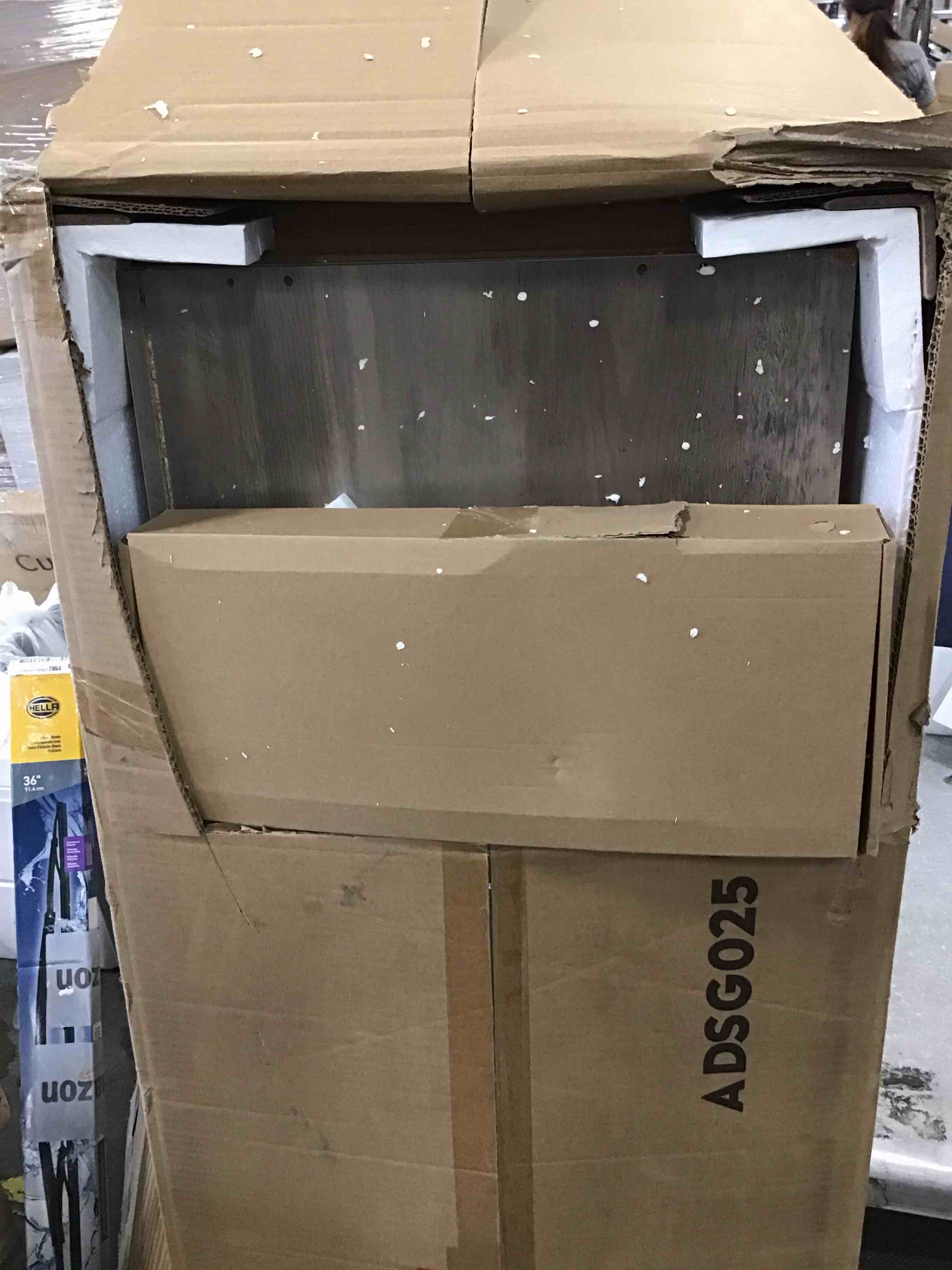https://s3.amazonaws.com/lotting-images-prod/bidfta/BLU6645706_1719526912482.jpeg