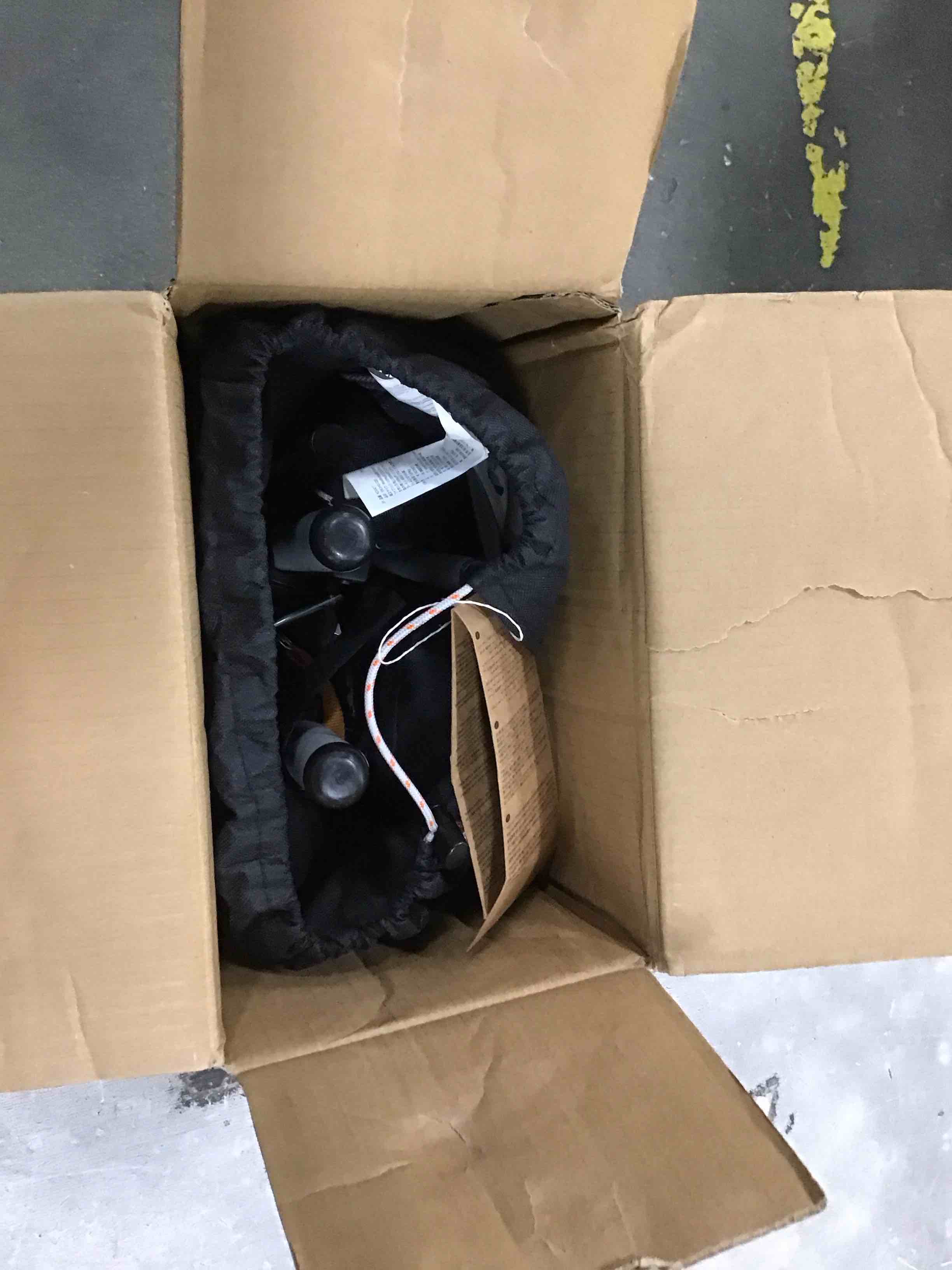 https://s3.amazonaws.com/lotting-images-prod/bidfta/BLU6645723_1719533216825.jpeg