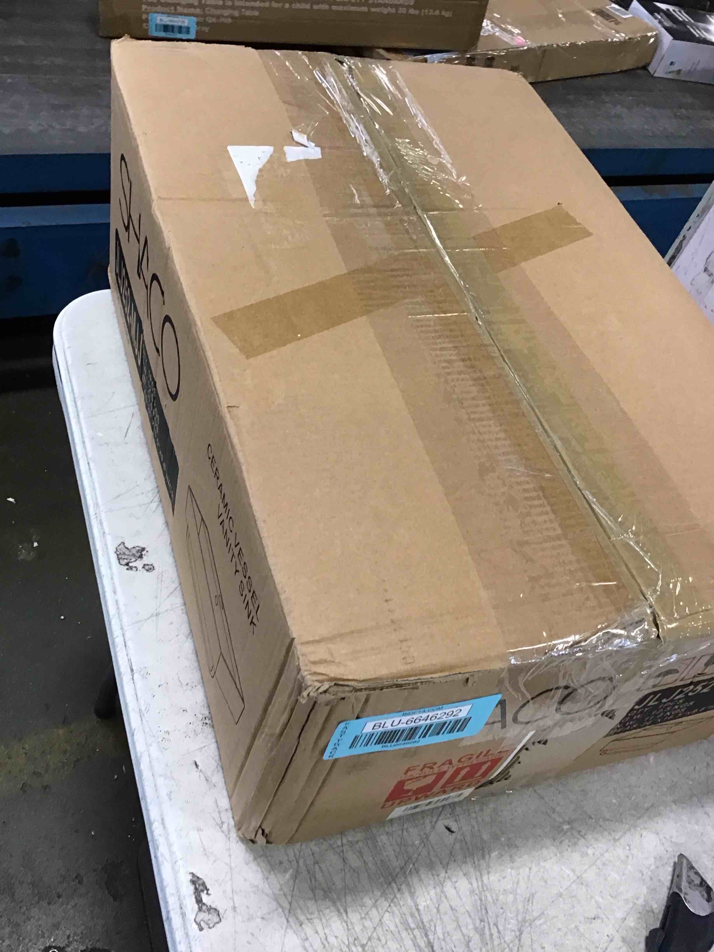 https://s3.amazonaws.com/lotting-images-prod/bidfta/BLU6646292_1720444927157.jpeg