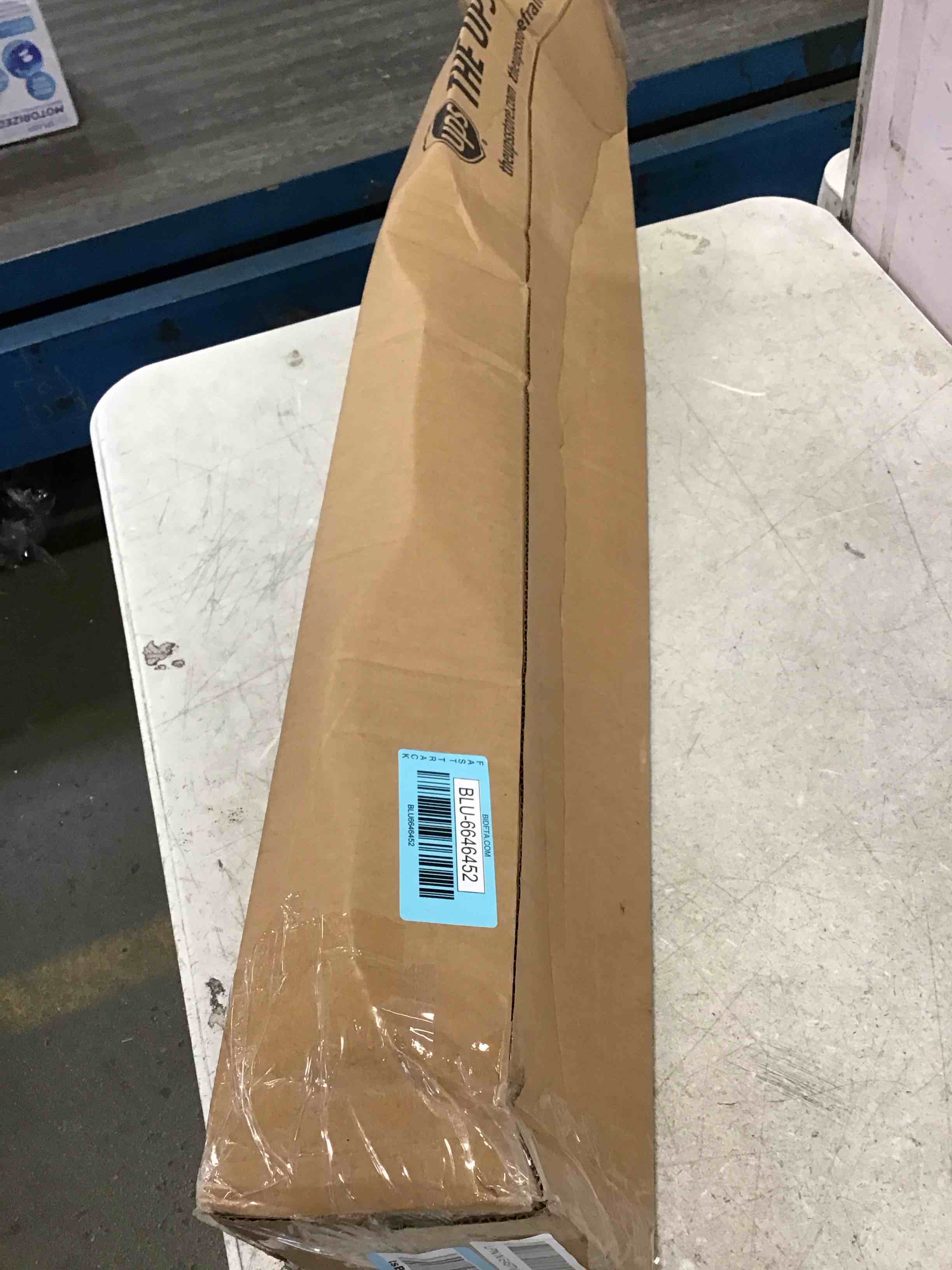 https://s3.amazonaws.com/lotting-images-prod/bidfta/BLU6646452_1720466712116.jpeg