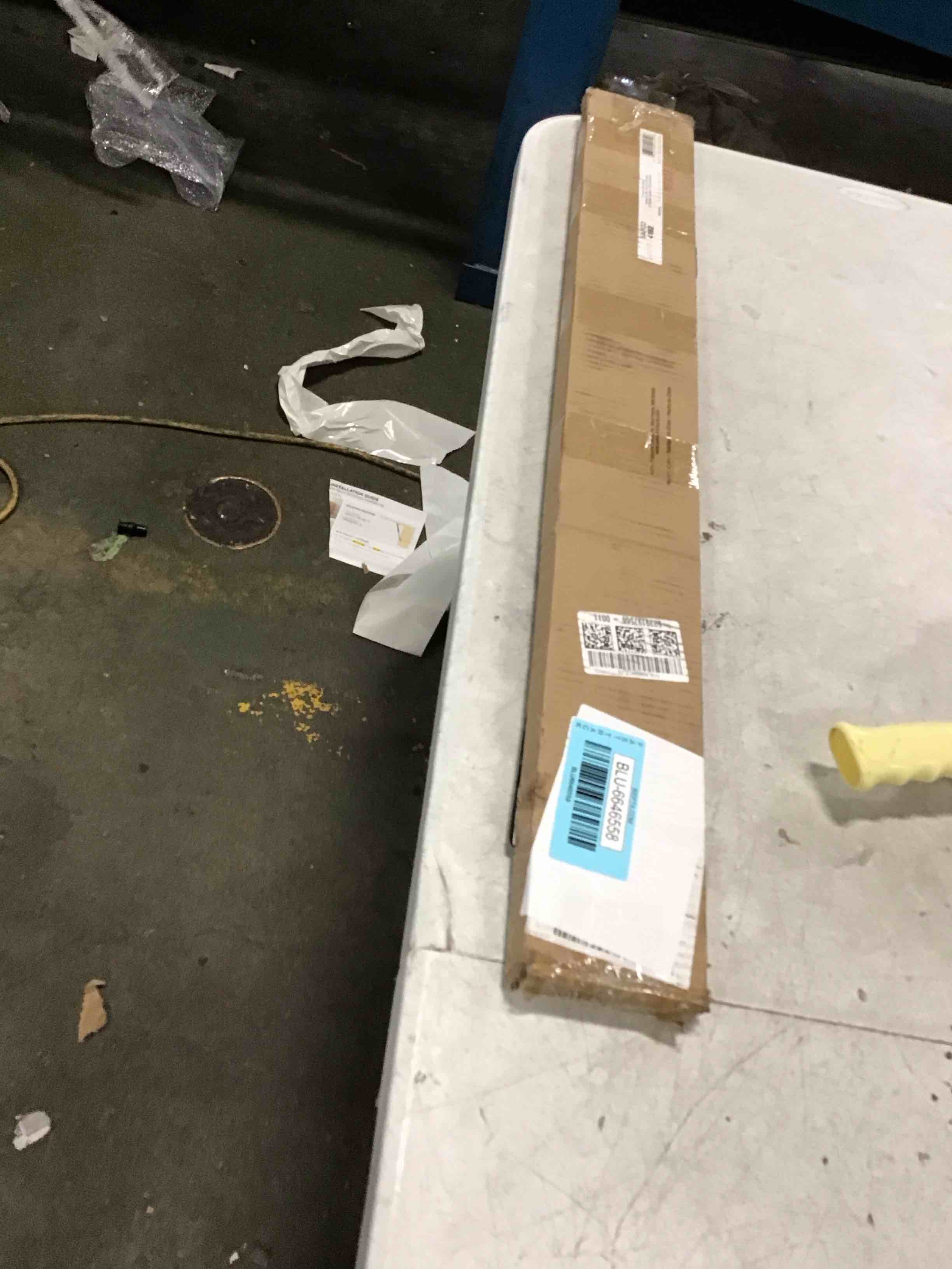 https://s3.amazonaws.com/lotting-images-prod/bidfta/BLU6646558_1720533444152.jpeg