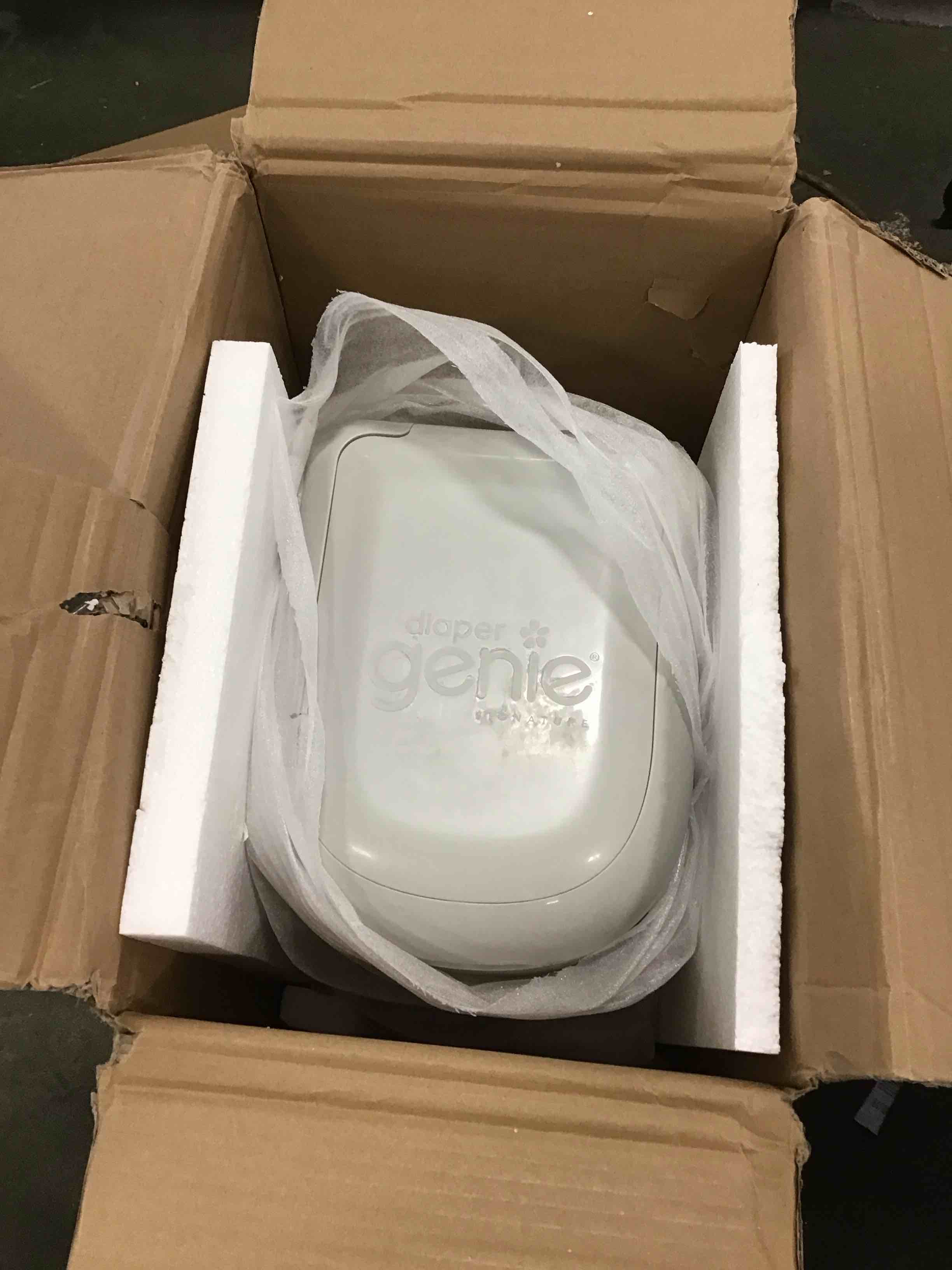 https://s3.amazonaws.com/lotting-images-prod/bidfta/BLU6646685_1720548711527.jpeg