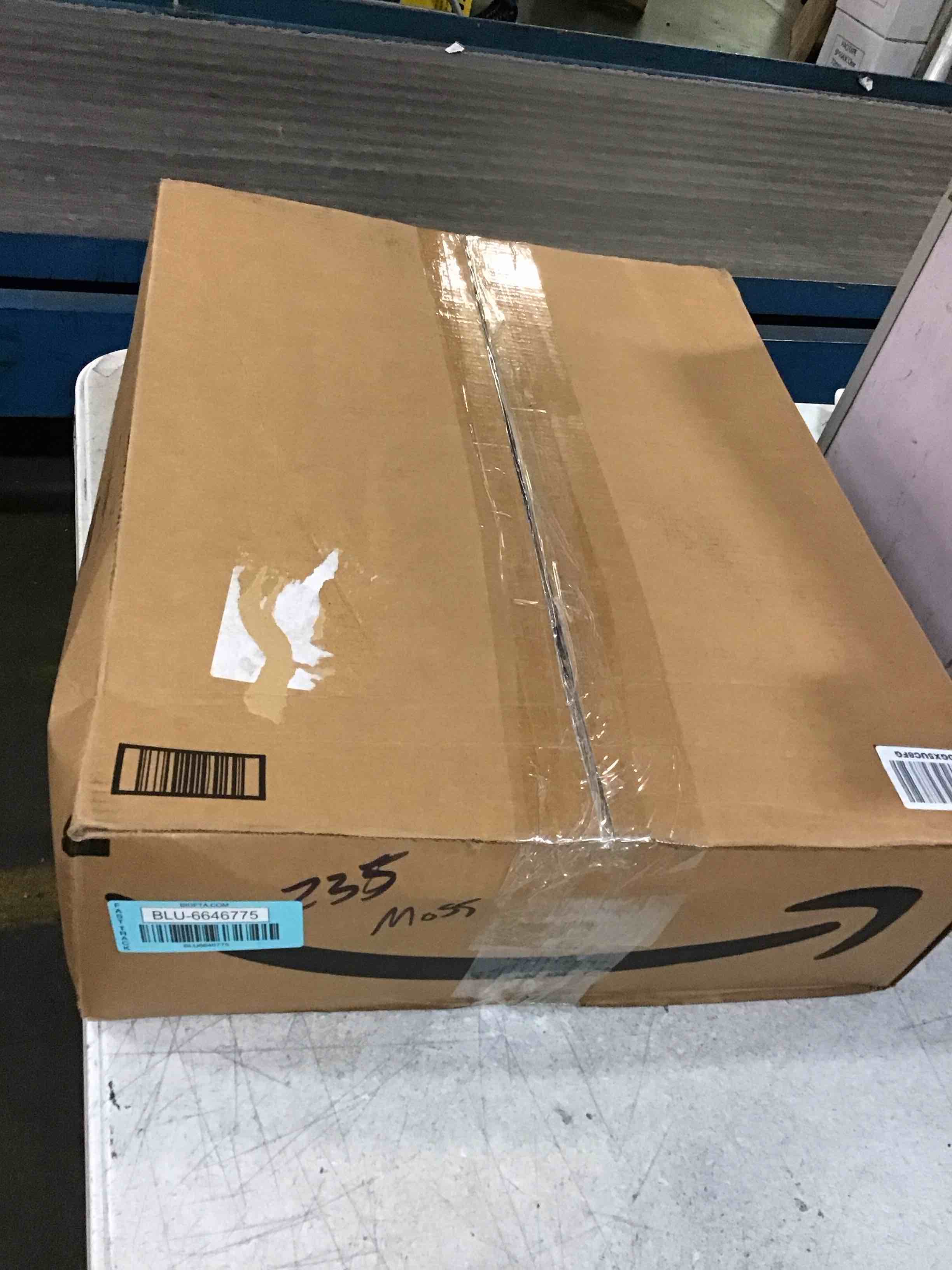 https://s3.amazonaws.com/lotting-images-prod/bidfta/BLU6646775_1720619631734.jpeg