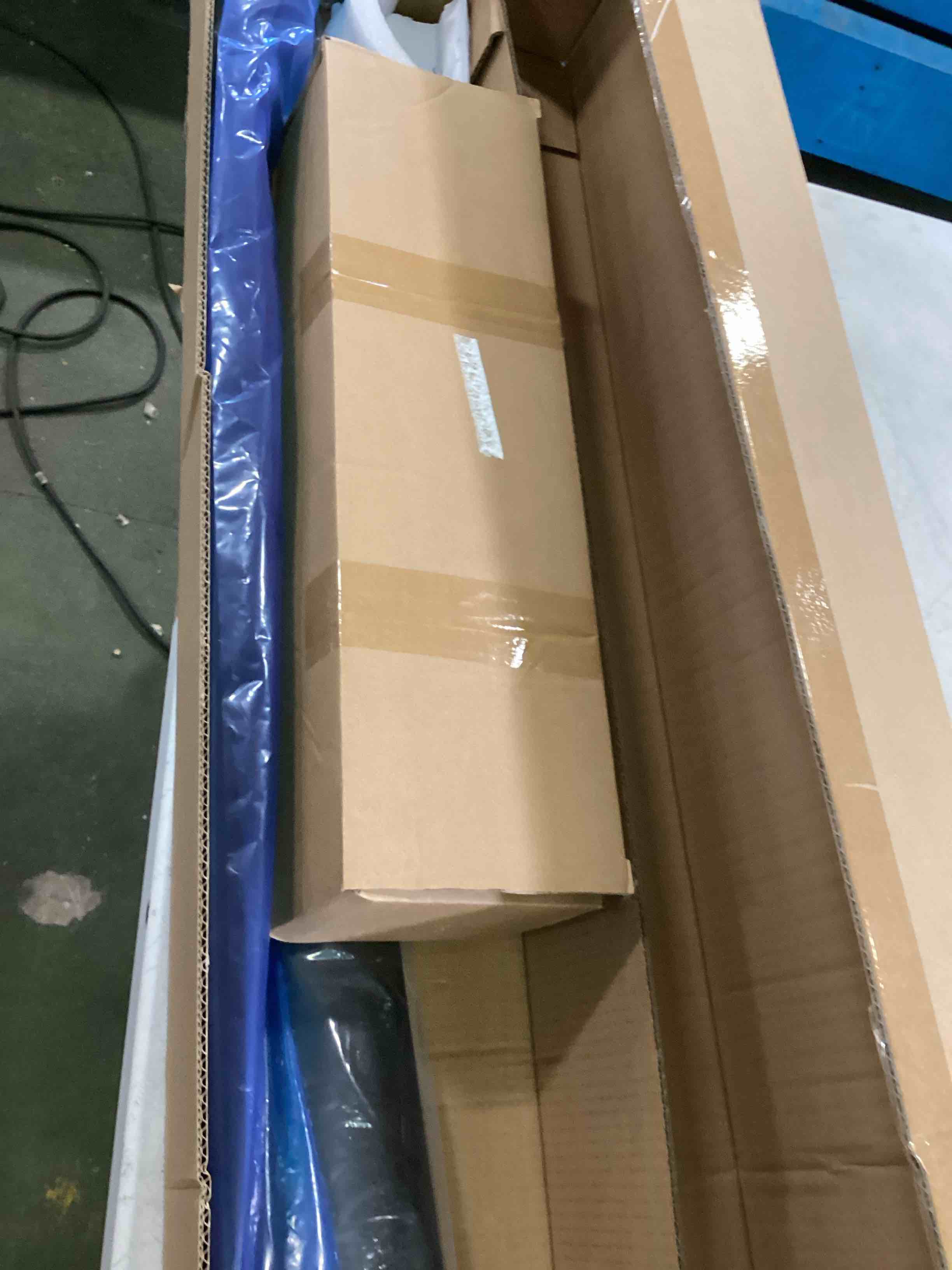 https://s3.amazonaws.com/lotting-images-prod/bidfta/BLU6647245_1719848294145.jpeg