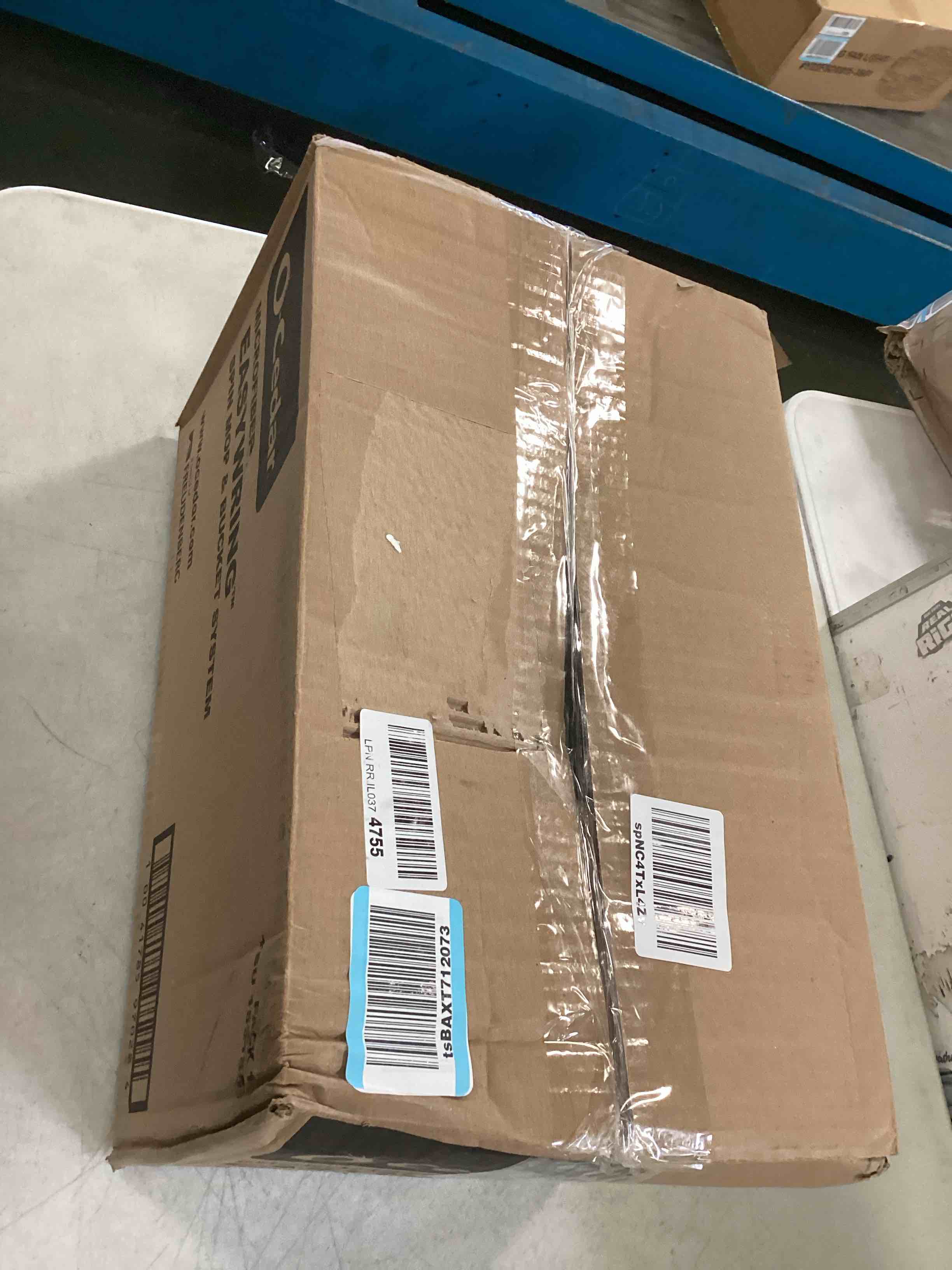 https://s3.amazonaws.com/lotting-images-prod/bidfta/BLU6647289_1719855742541.jpeg