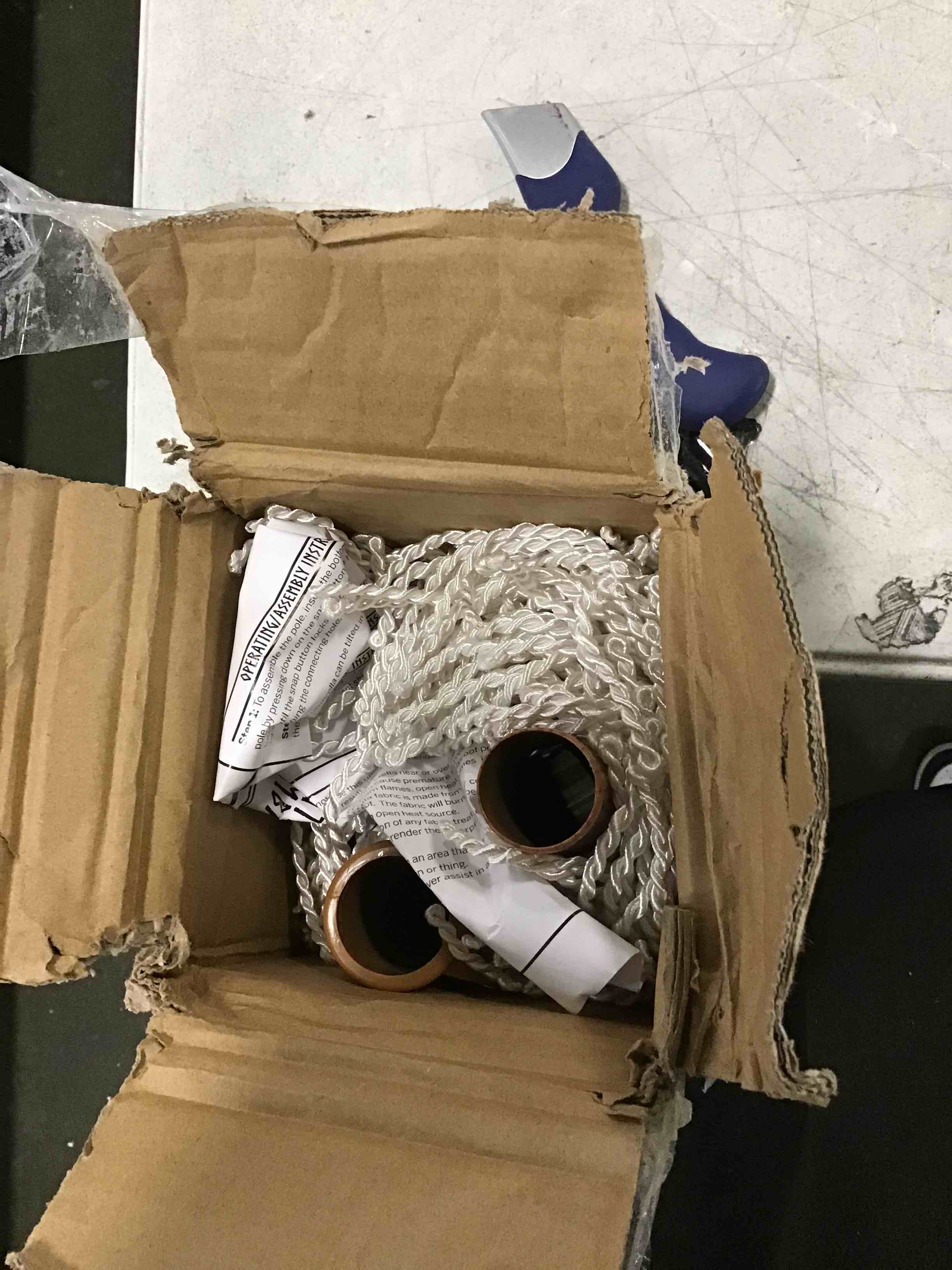 https://s3.amazonaws.com/lotting-images-prod/bidfta/BLU6647645_1719963614960.jpeg