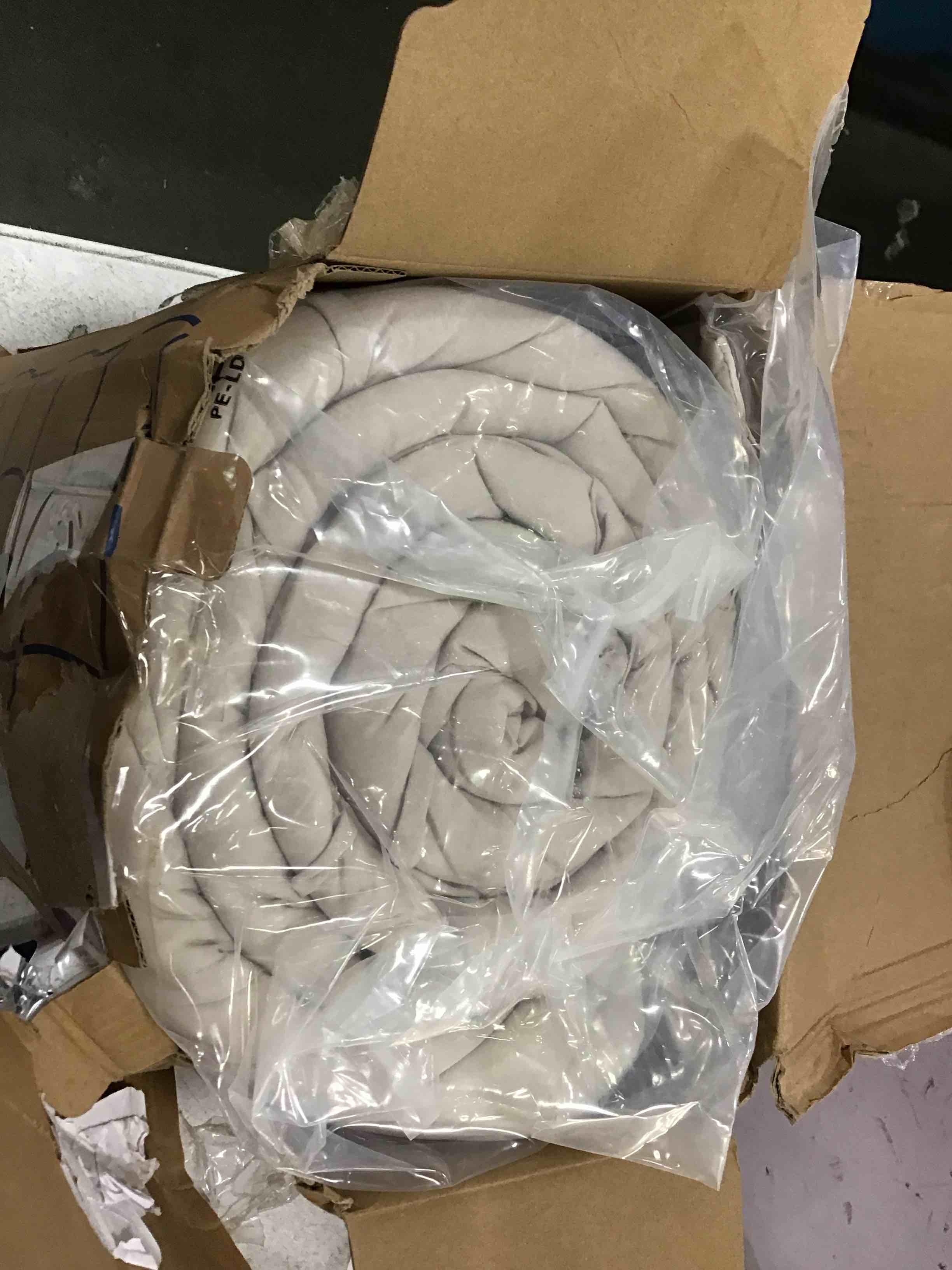 https://s3.amazonaws.com/lotting-images-prod/bidfta/BLU6647699_1719967362953.jpeg