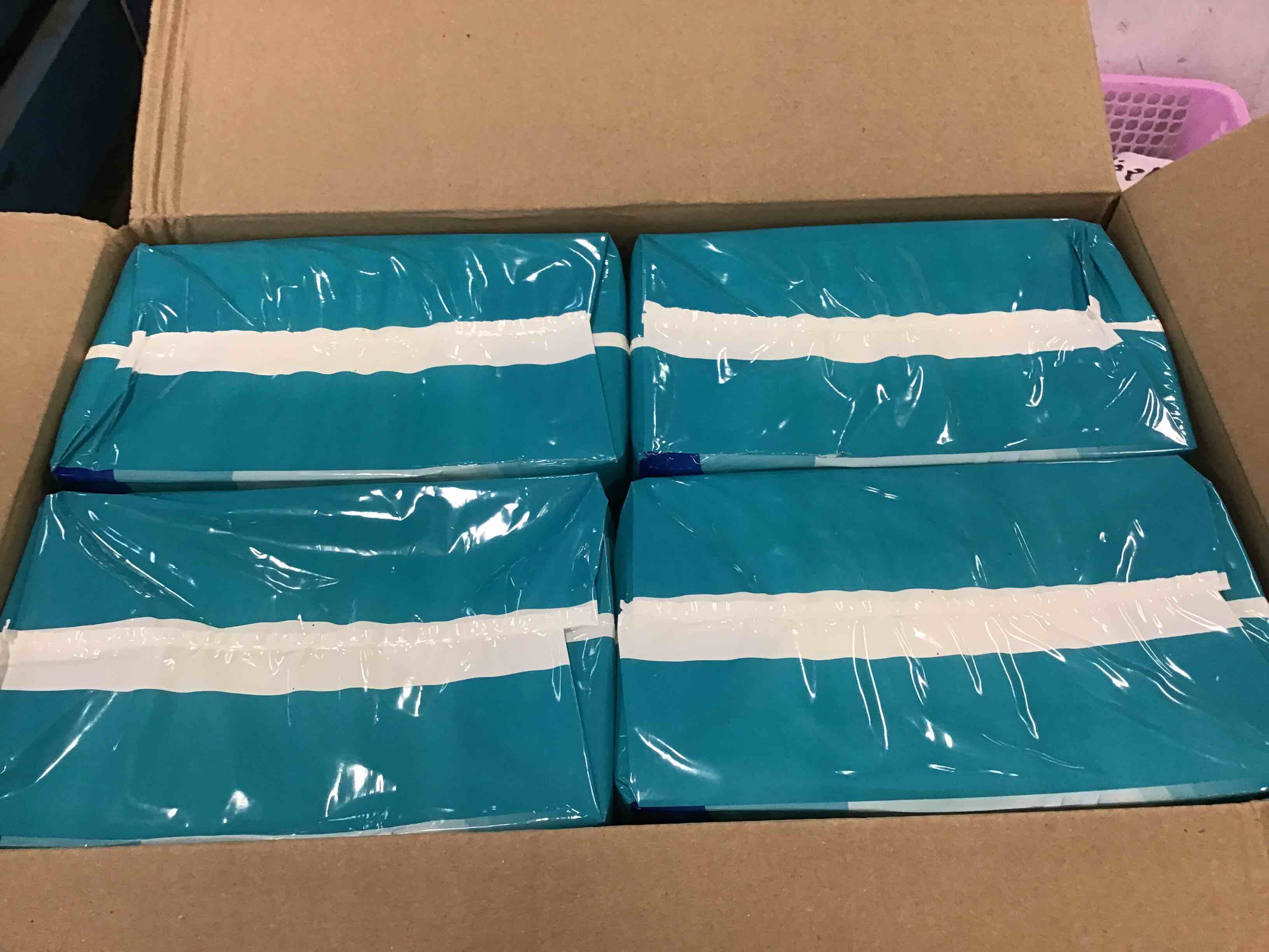 https://s3.amazonaws.com/lotting-images-prod/bidfta/BLU6647751_1720041074242.jpeg