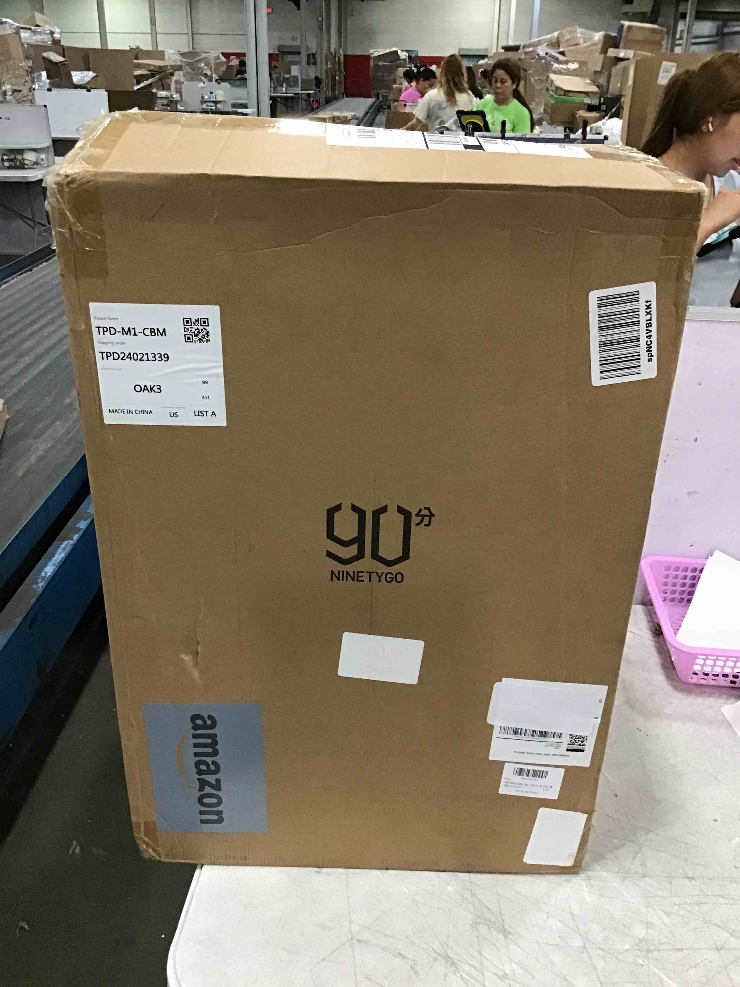 https://s3.amazonaws.com/lotting-images-prod/bidfta/BLU6647774_1720044079777.jpeg