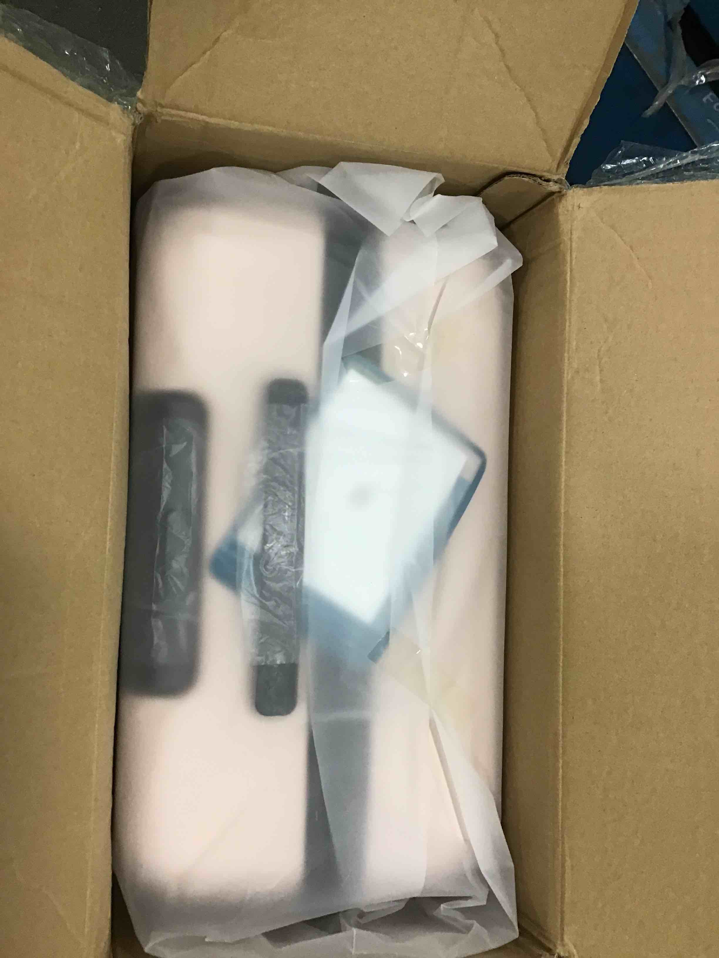 https://s3.amazonaws.com/lotting-images-prod/bidfta/BLU6647774_1720044099771.jpeg