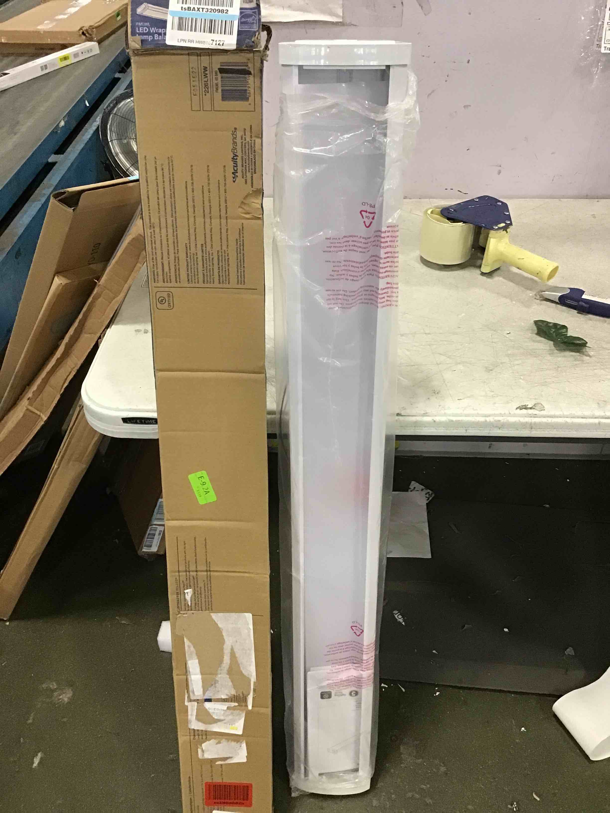 https://s3.amazonaws.com/lotting-images-prod/bidfta/BLU6648019_1720221772383.jpeg