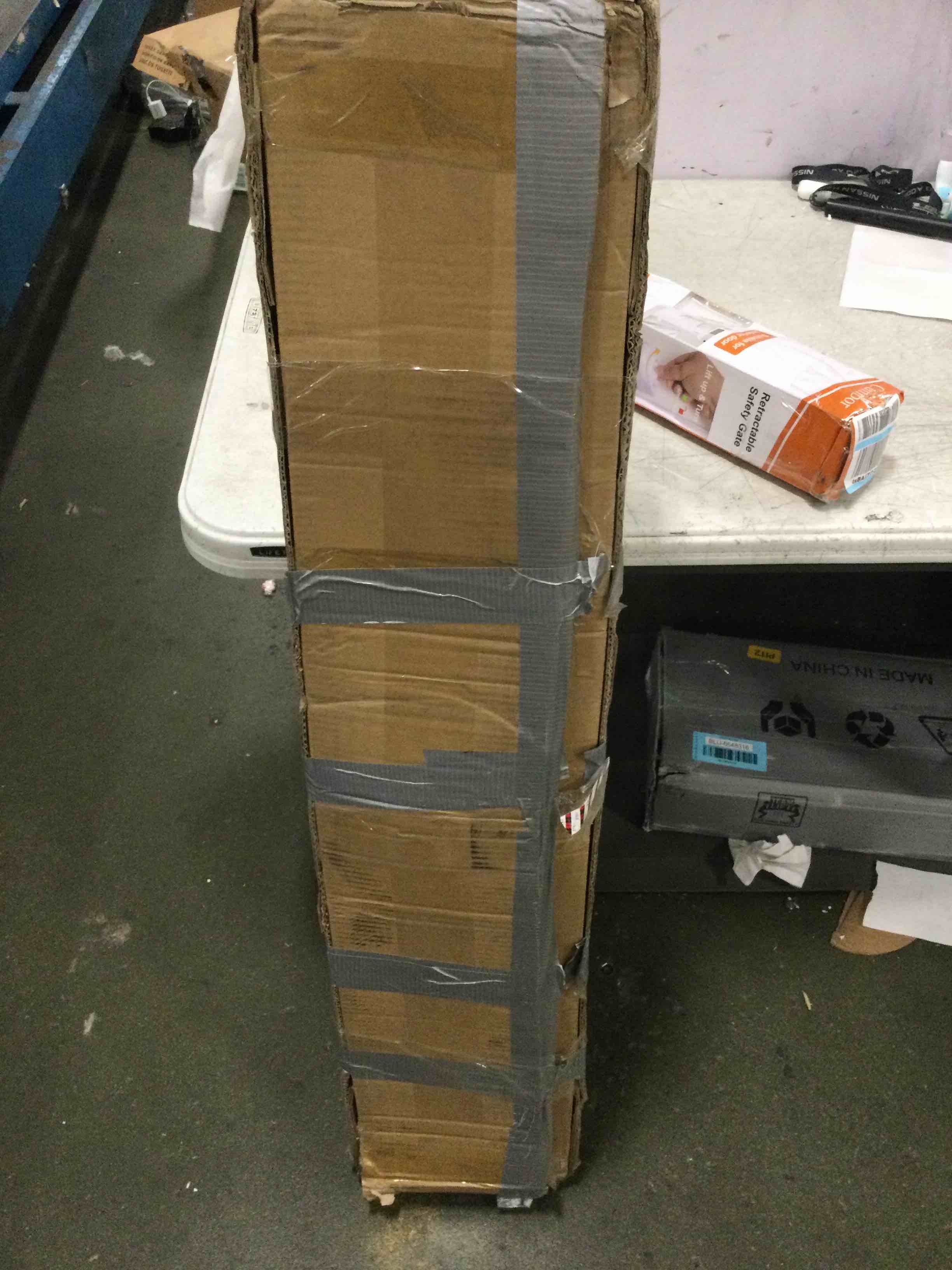 https://s3.amazonaws.com/lotting-images-prod/bidfta/BLU6648326_1720500916748.jpeg