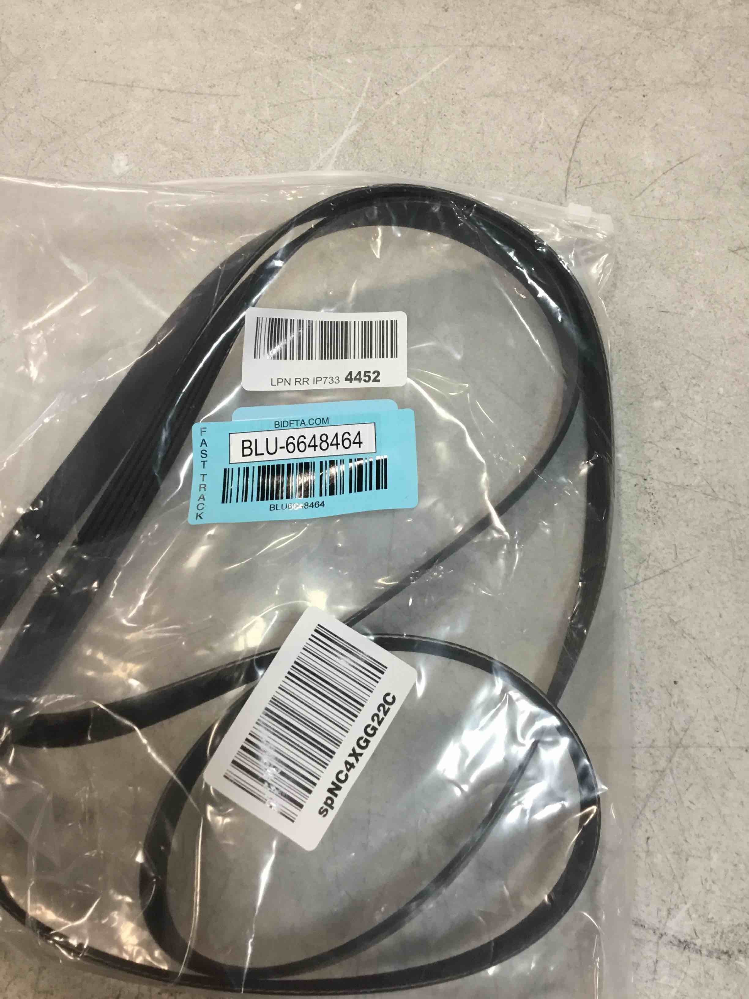 https://s3.amazonaws.com/lotting-images-prod/bidfta/BLU6648464_1719577336697.jpeg