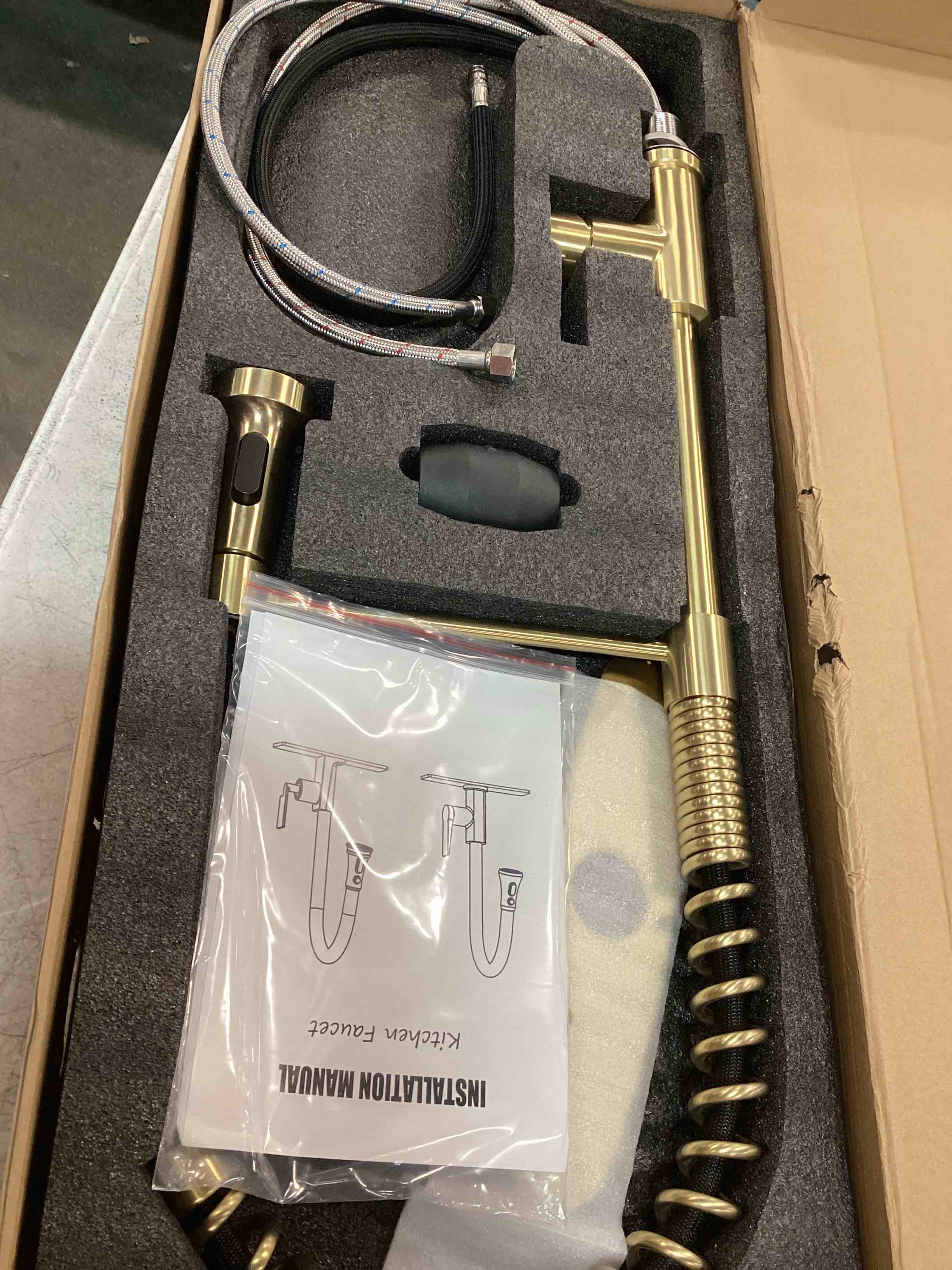 https://s3.amazonaws.com/lotting-images-prod/bidfta/BLU6648551_1719595099122.jpeg