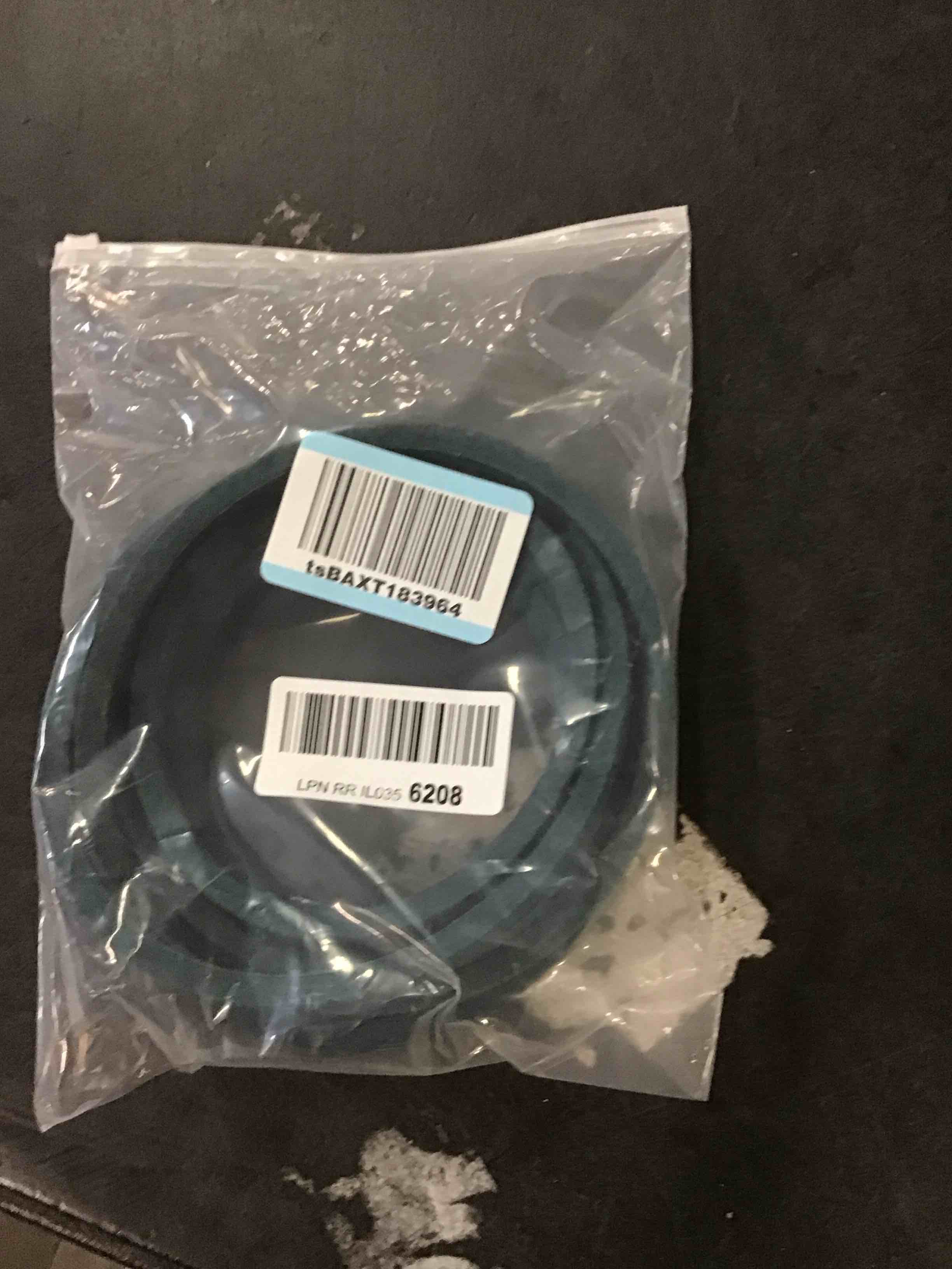 https://s3.amazonaws.com/lotting-images-prod/bidfta/BLU6648700_1719895222918.jpeg