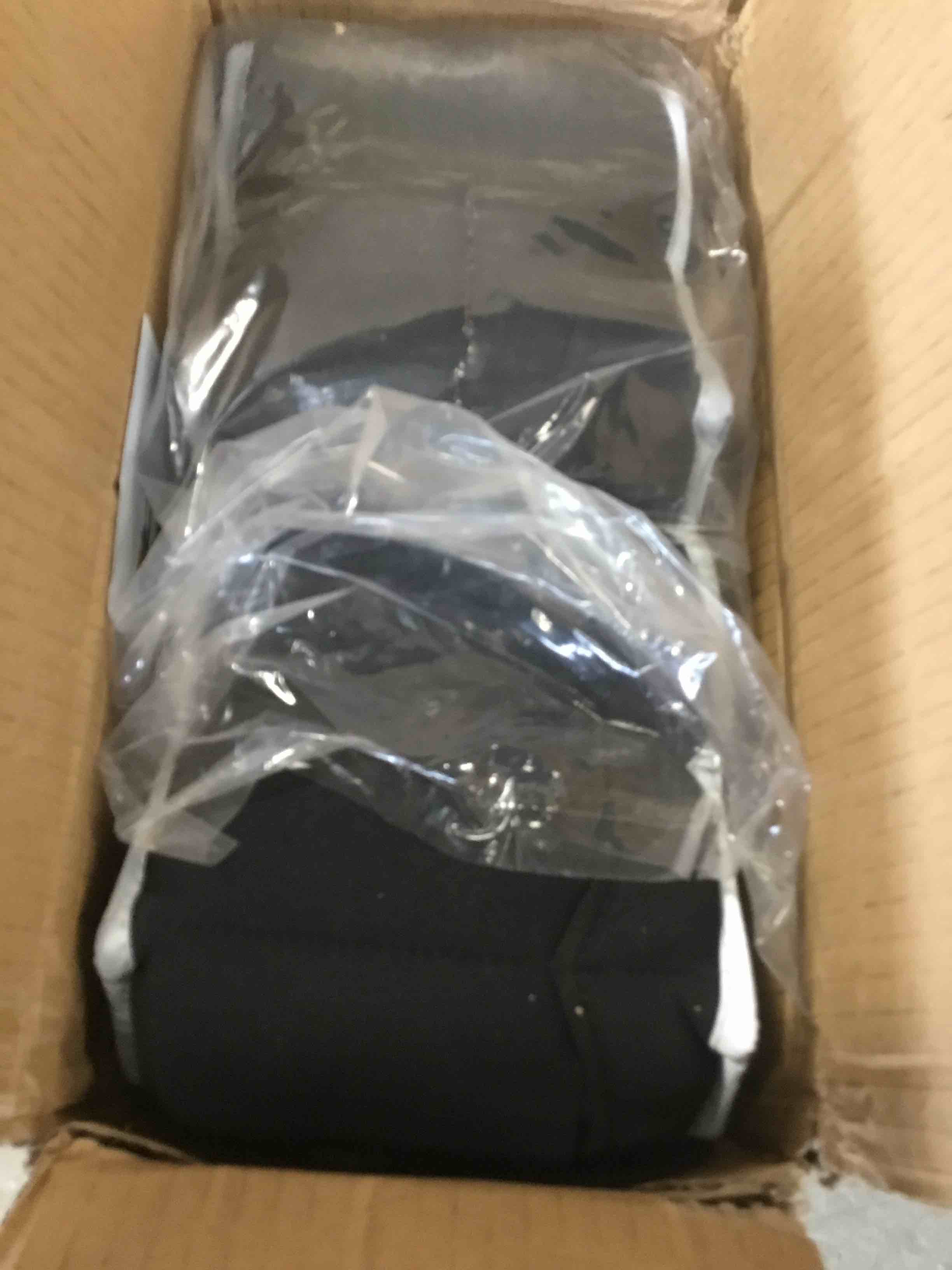 https://s3.amazonaws.com/lotting-images-prod/bidfta/BLU6649519_1722518832426.jpeg