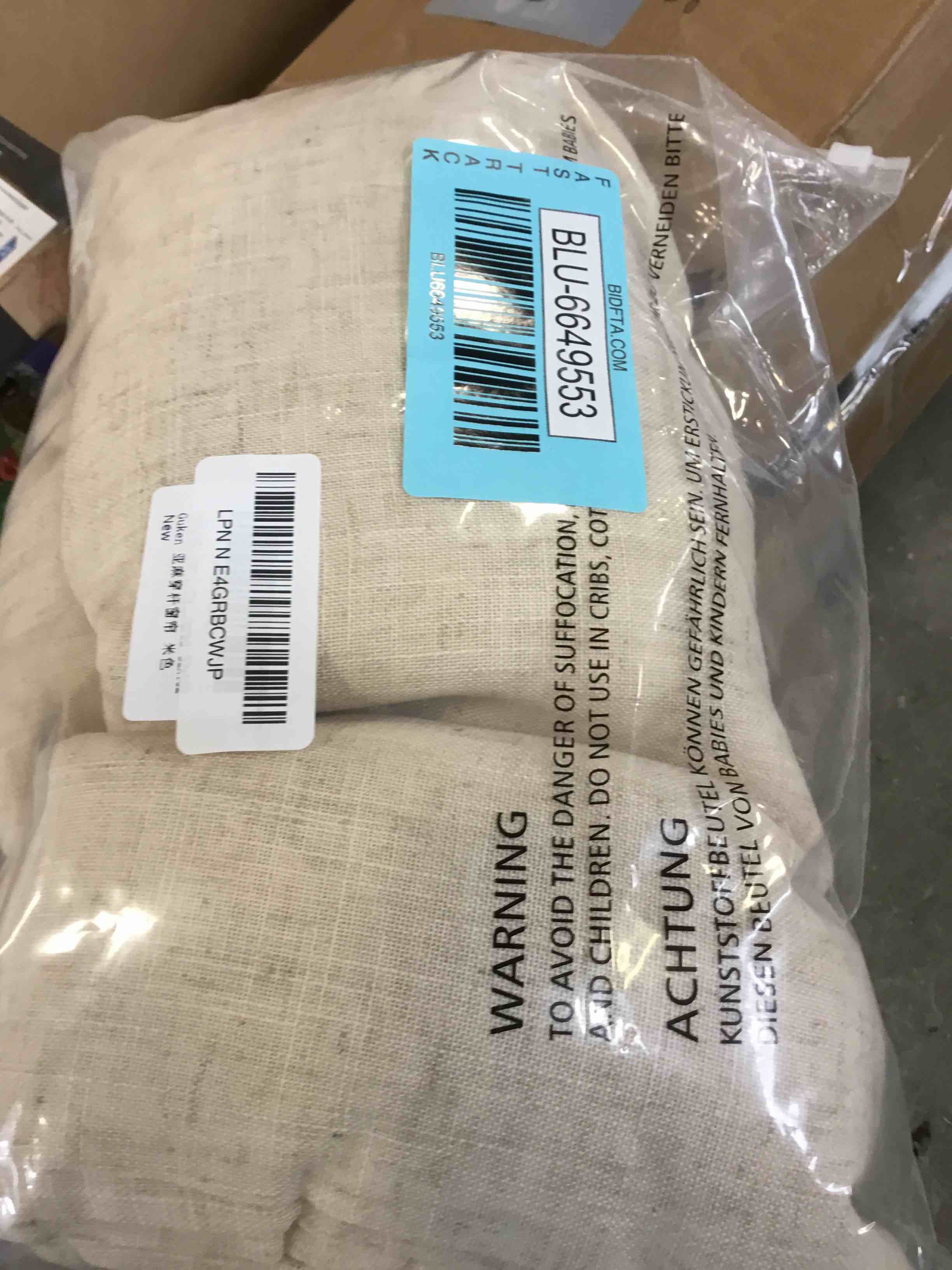 https://s3.amazonaws.com/lotting-images-prod/bidfta/BLU6649553_1722523474321.jpeg