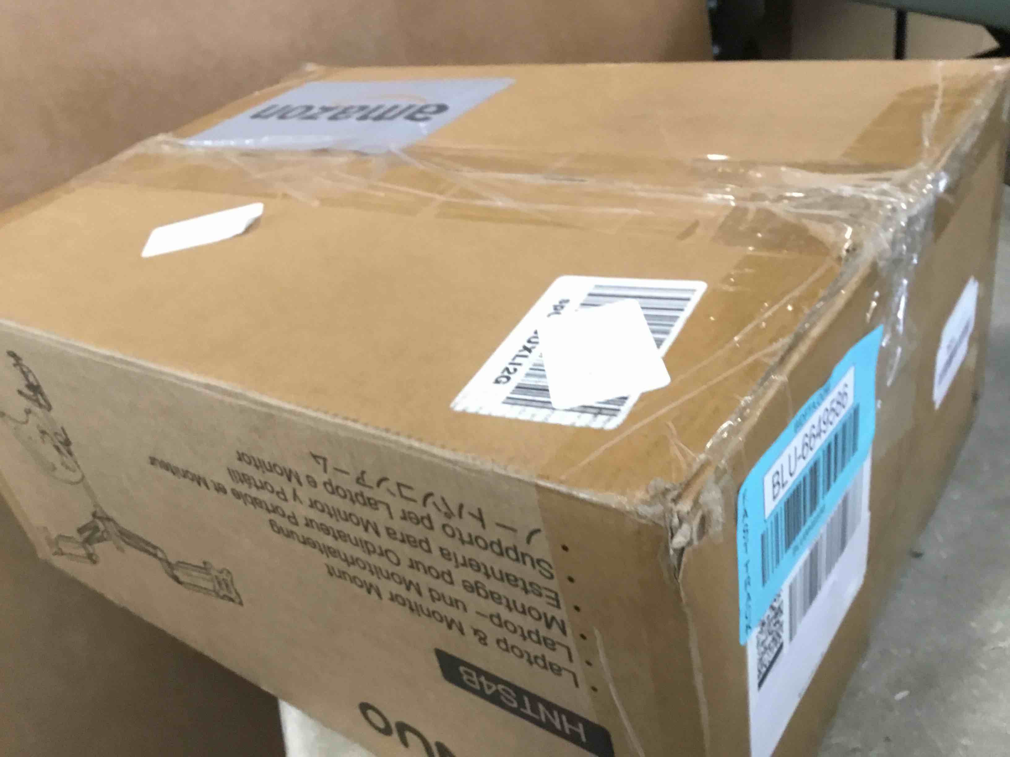 https://s3.amazonaws.com/lotting-images-prod/bidfta/BLU6649586_1722526146394.jpeg