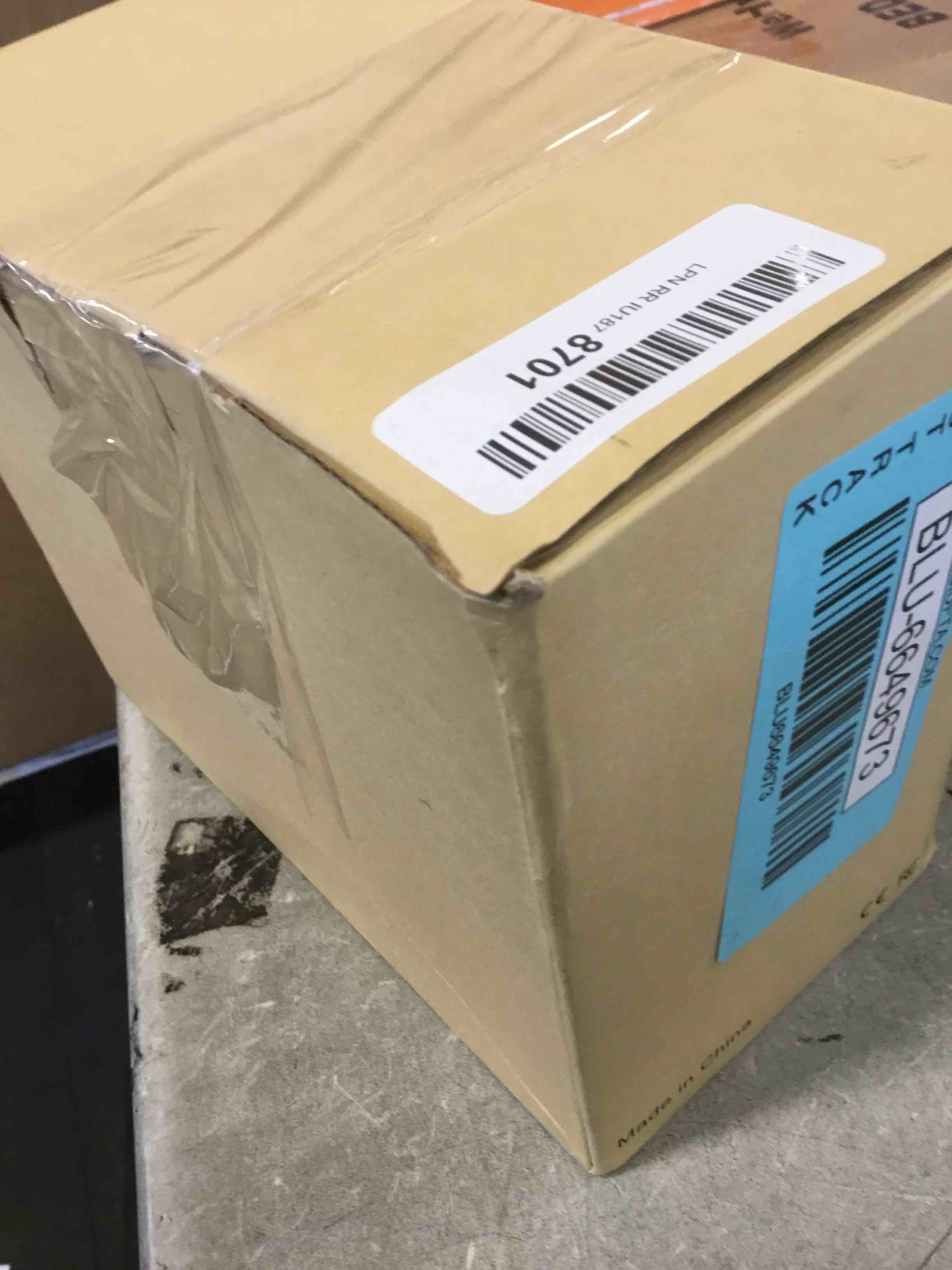 https://s3.amazonaws.com/lotting-images-prod/bidfta/BLU6649673_1722536450796.jpeg