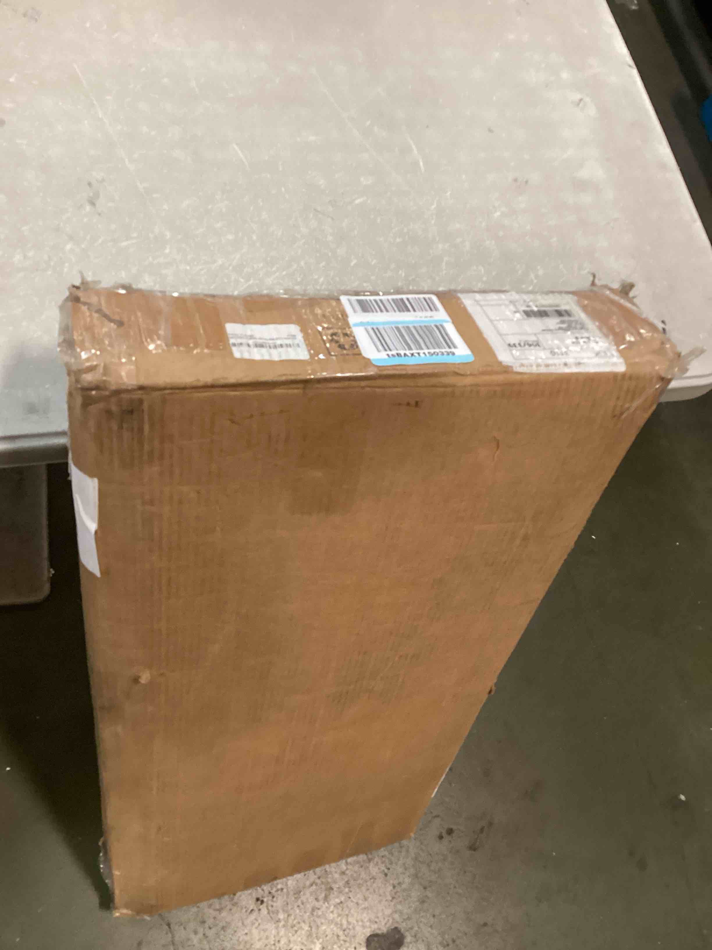 https://s3.amazonaws.com/lotting-images-prod/bidfta/BLU6649978_1719494830532.jpeg