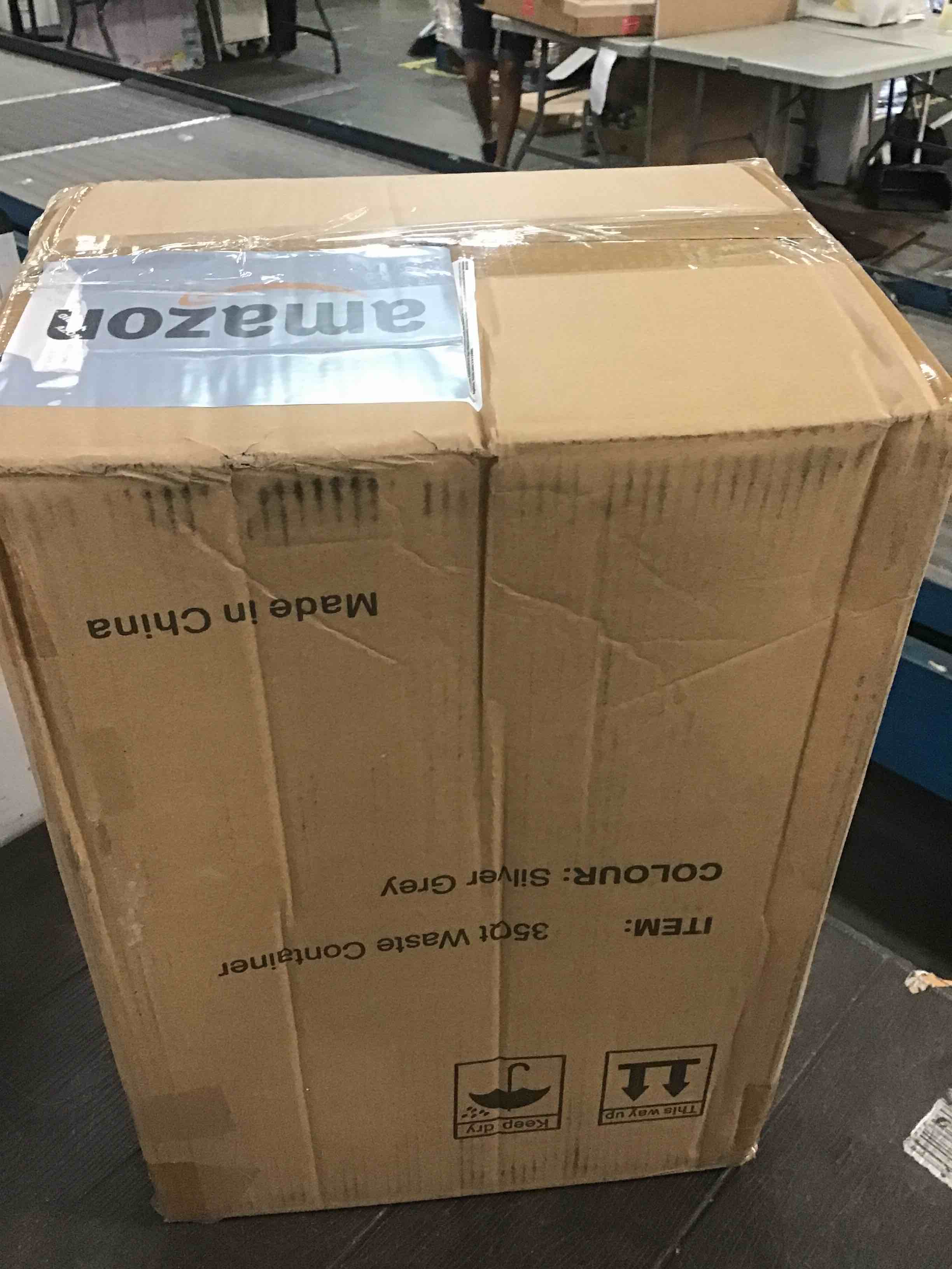 https://s3.amazonaws.com/lotting-images-prod/bidfta/BLU6650472_1719833865533.jpeg