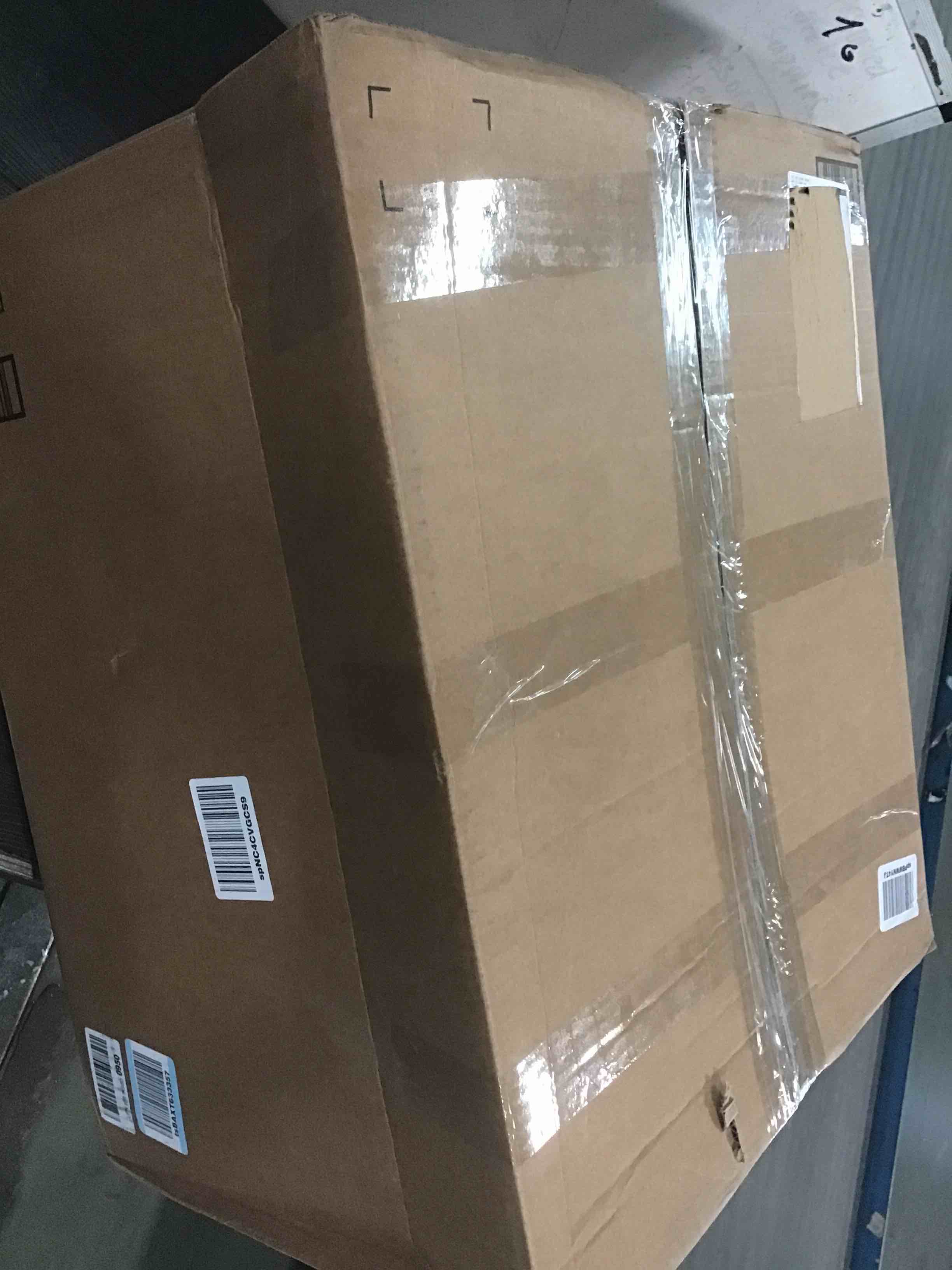 https://s3.amazonaws.com/lotting-images-prod/bidfta/BLU6650478_1719834546423.jpeg