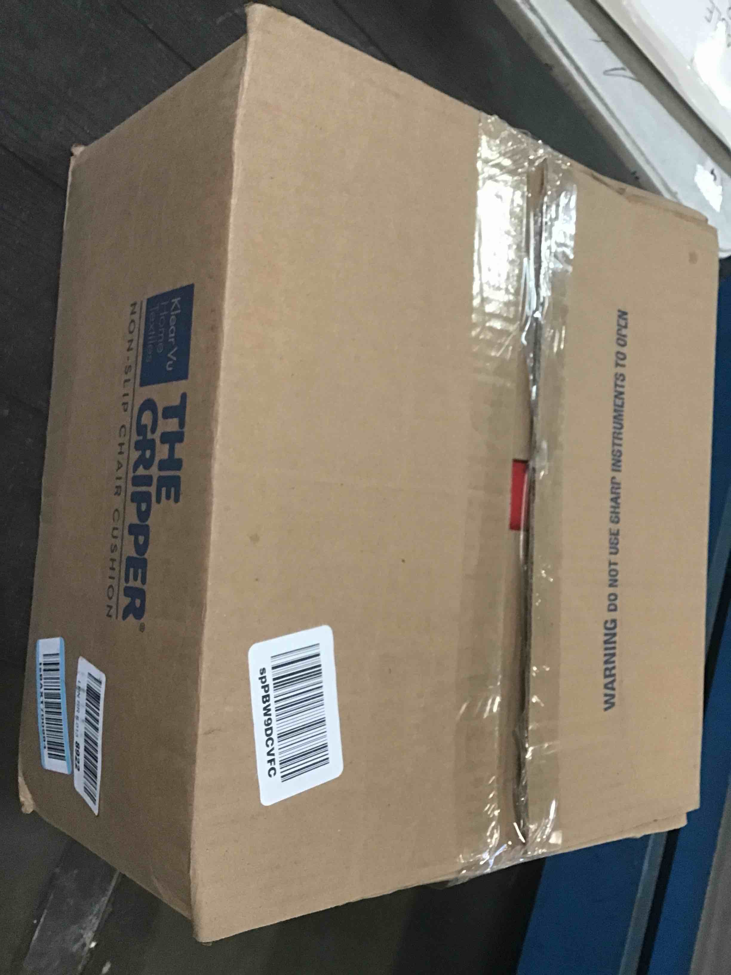 https://s3.amazonaws.com/lotting-images-prod/bidfta/BLU6650635_1719851298609.jpeg
