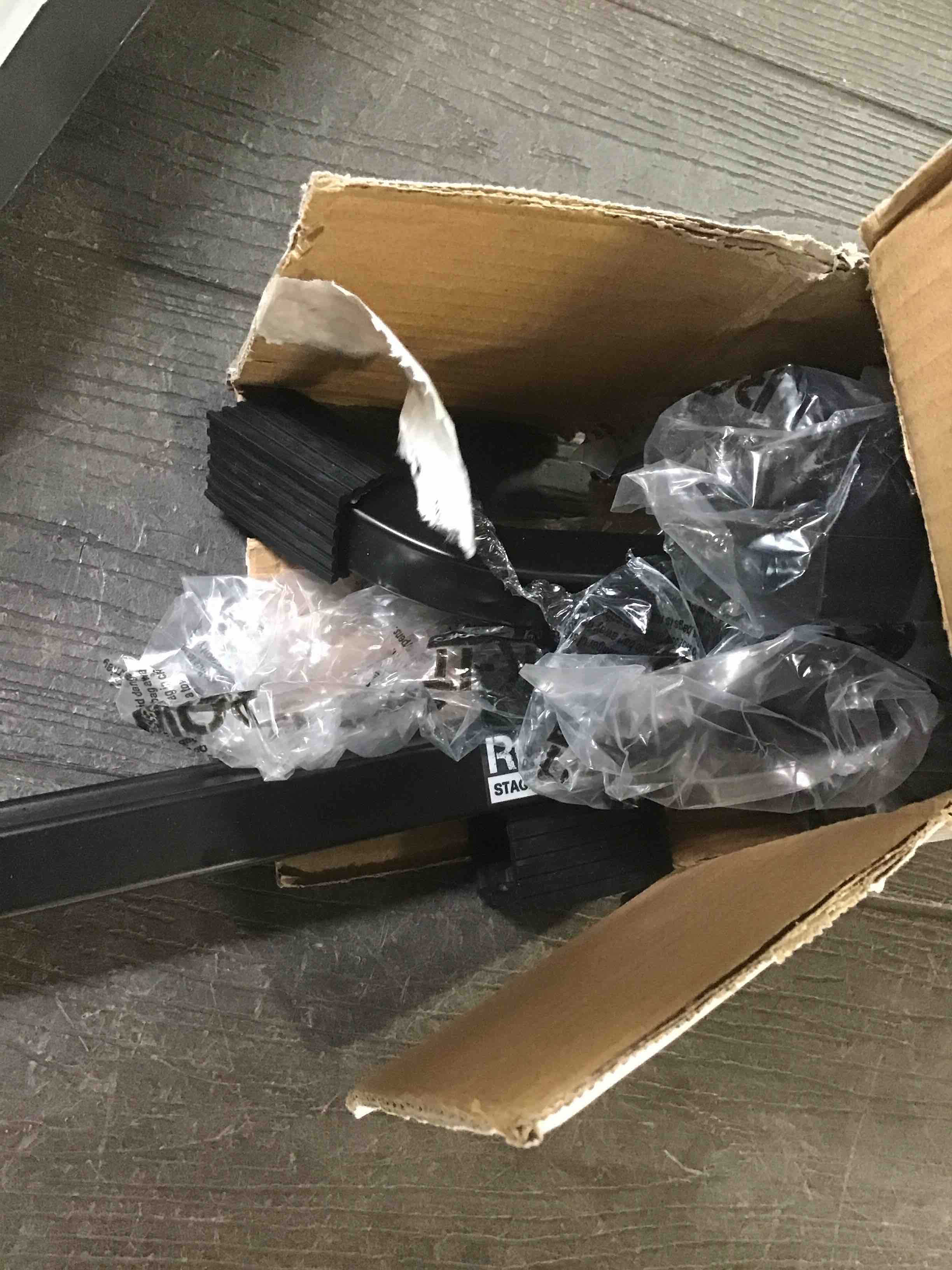 https://s3.amazonaws.com/lotting-images-prod/bidfta/BLU6650650_1719855169510.jpeg