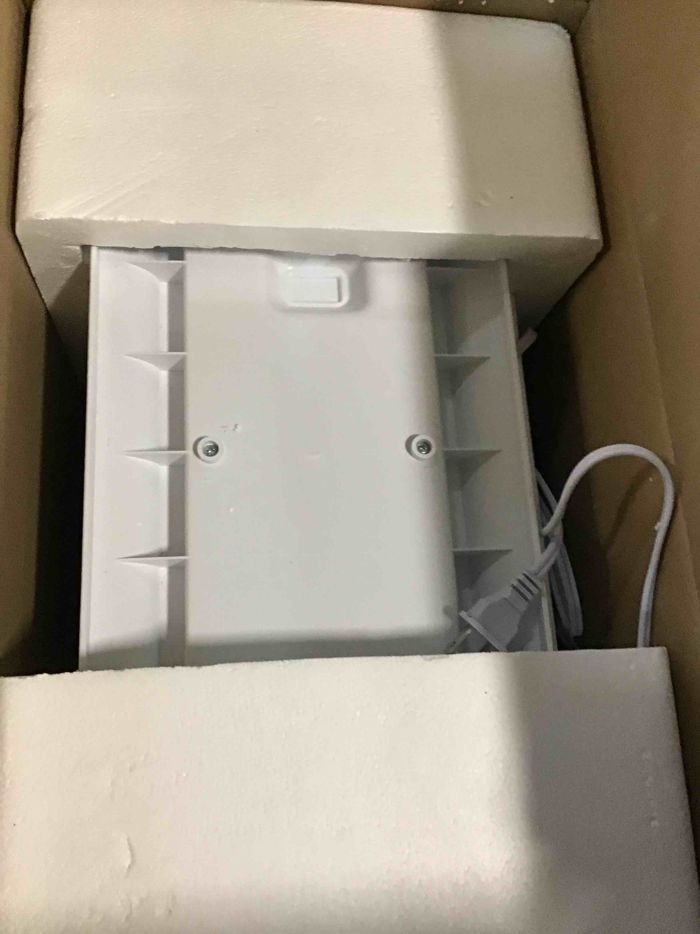 https://s3.amazonaws.com/lotting-images-prod/bidfta/BLU6650734_1719921758954.jpeg
