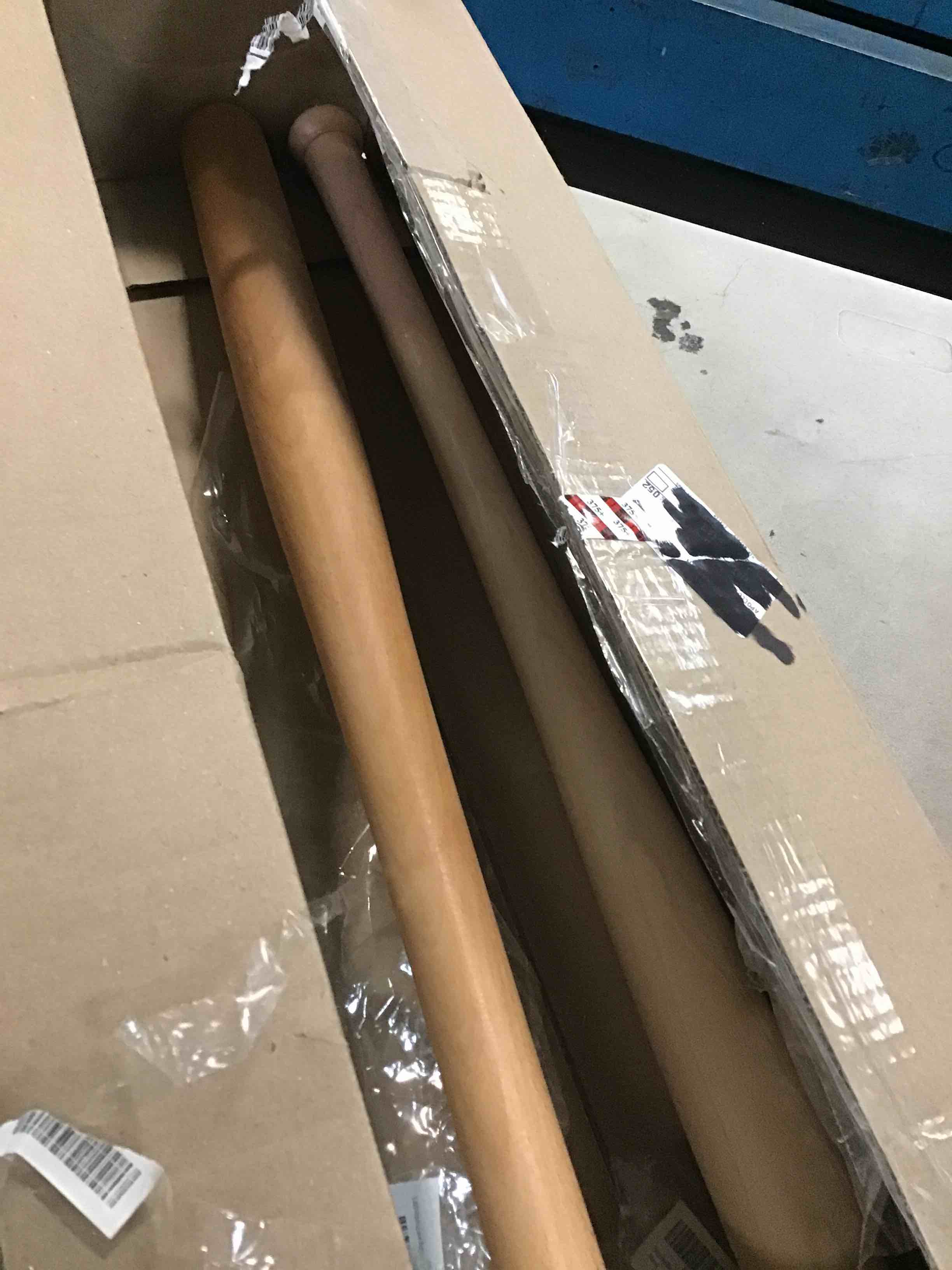 https://s3.amazonaws.com/lotting-images-prod/bidfta/BLU6650794_1719926282953.jpeg