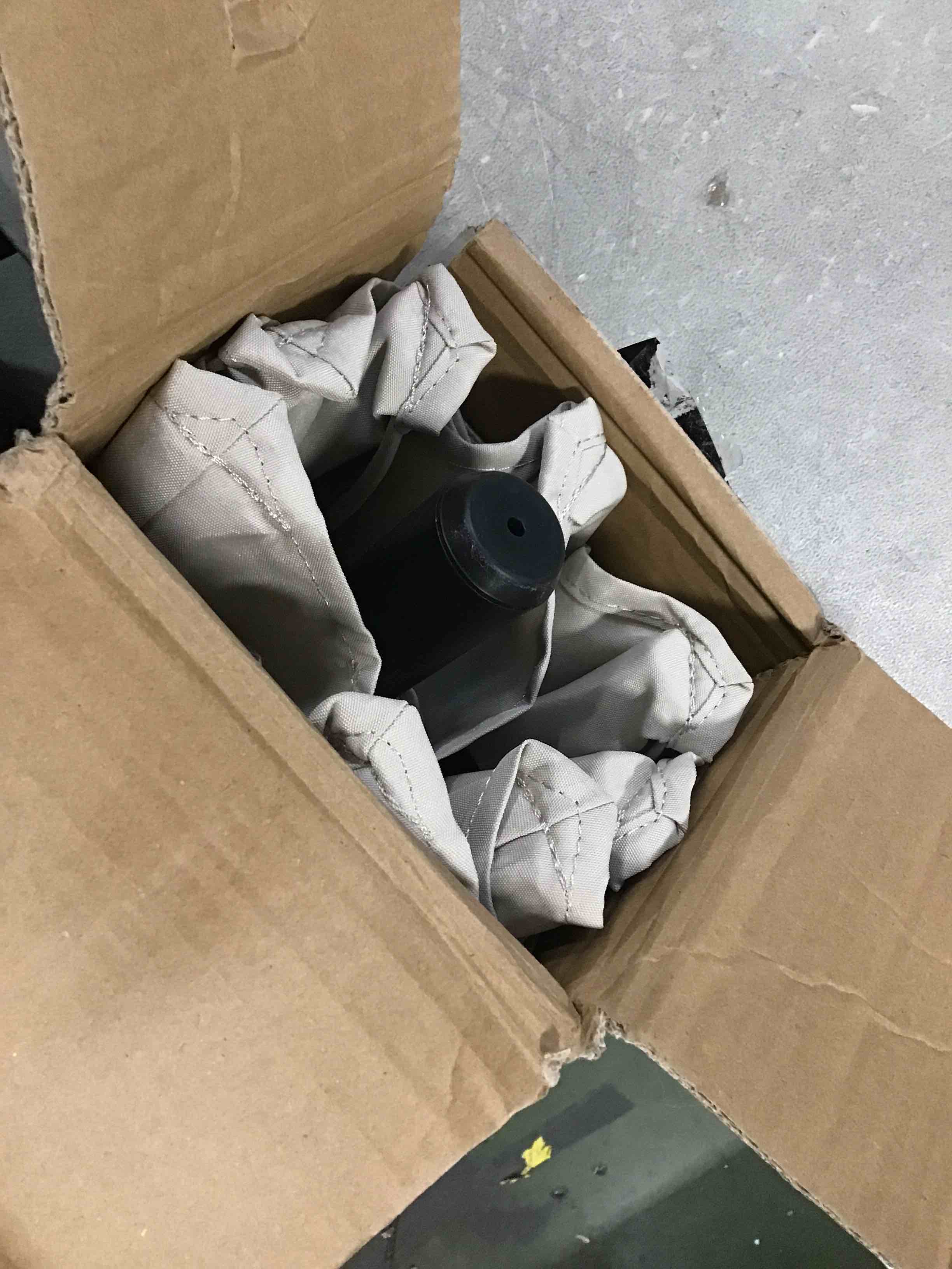 https://s3.amazonaws.com/lotting-images-prod/bidfta/BLU6651082_1720017853892.jpeg