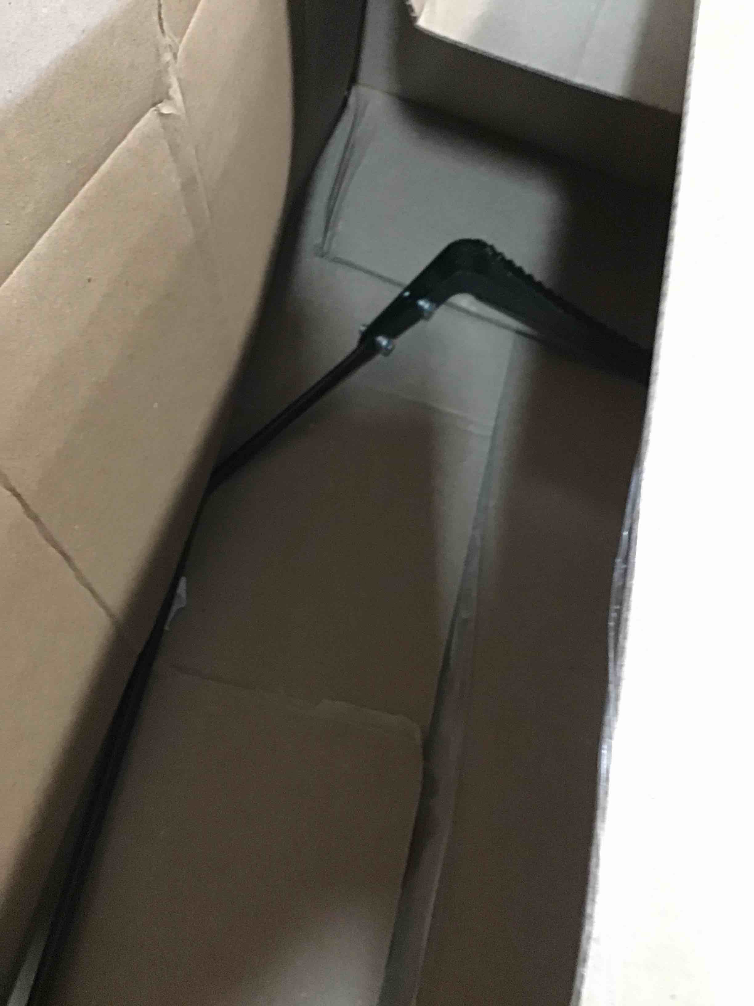 https://s3.amazonaws.com/lotting-images-prod/bidfta/BLU6651113_1720021496199.jpeg