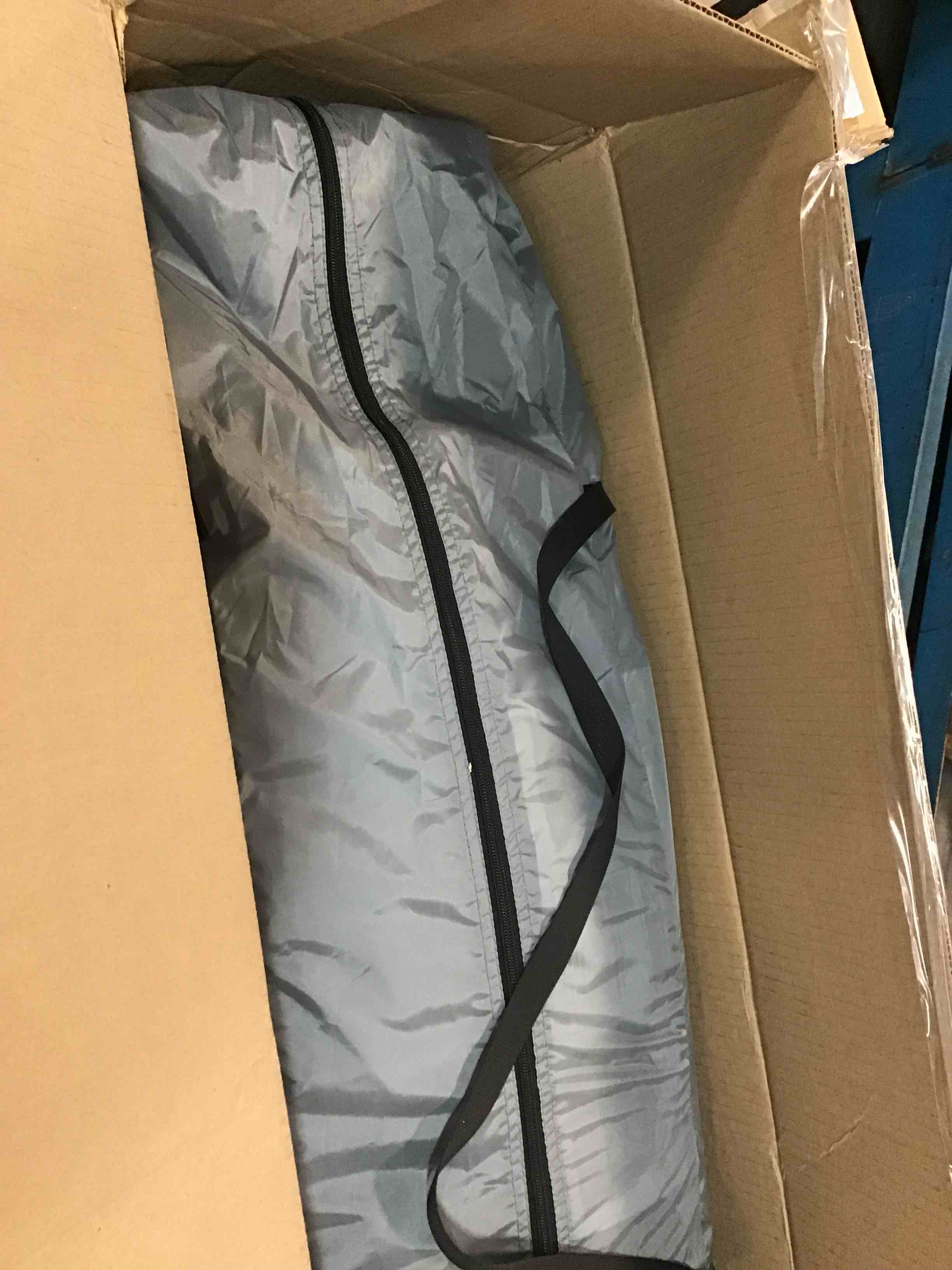 https://s3.amazonaws.com/lotting-images-prod/bidfta/BLU6651161_1720029687472.jpeg
