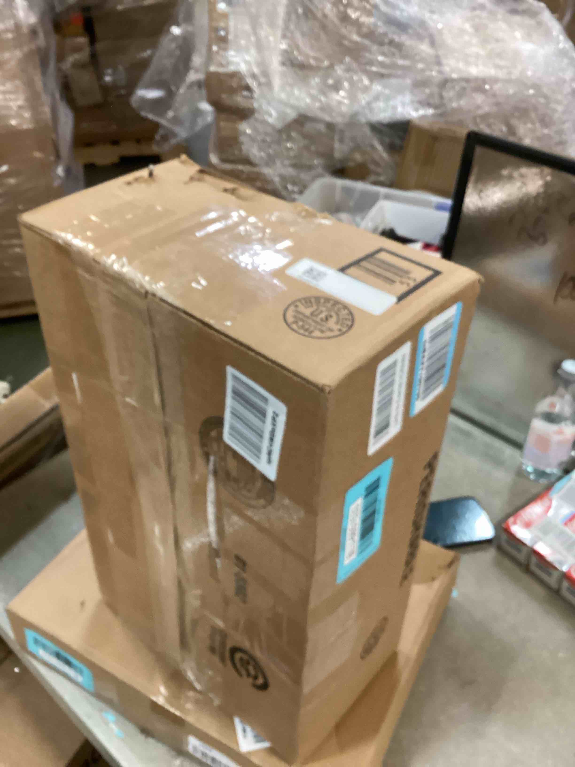 https://s3.amazonaws.com/lotting-images-prod/bidfta/BLU6651533_1719933240514.jpeg