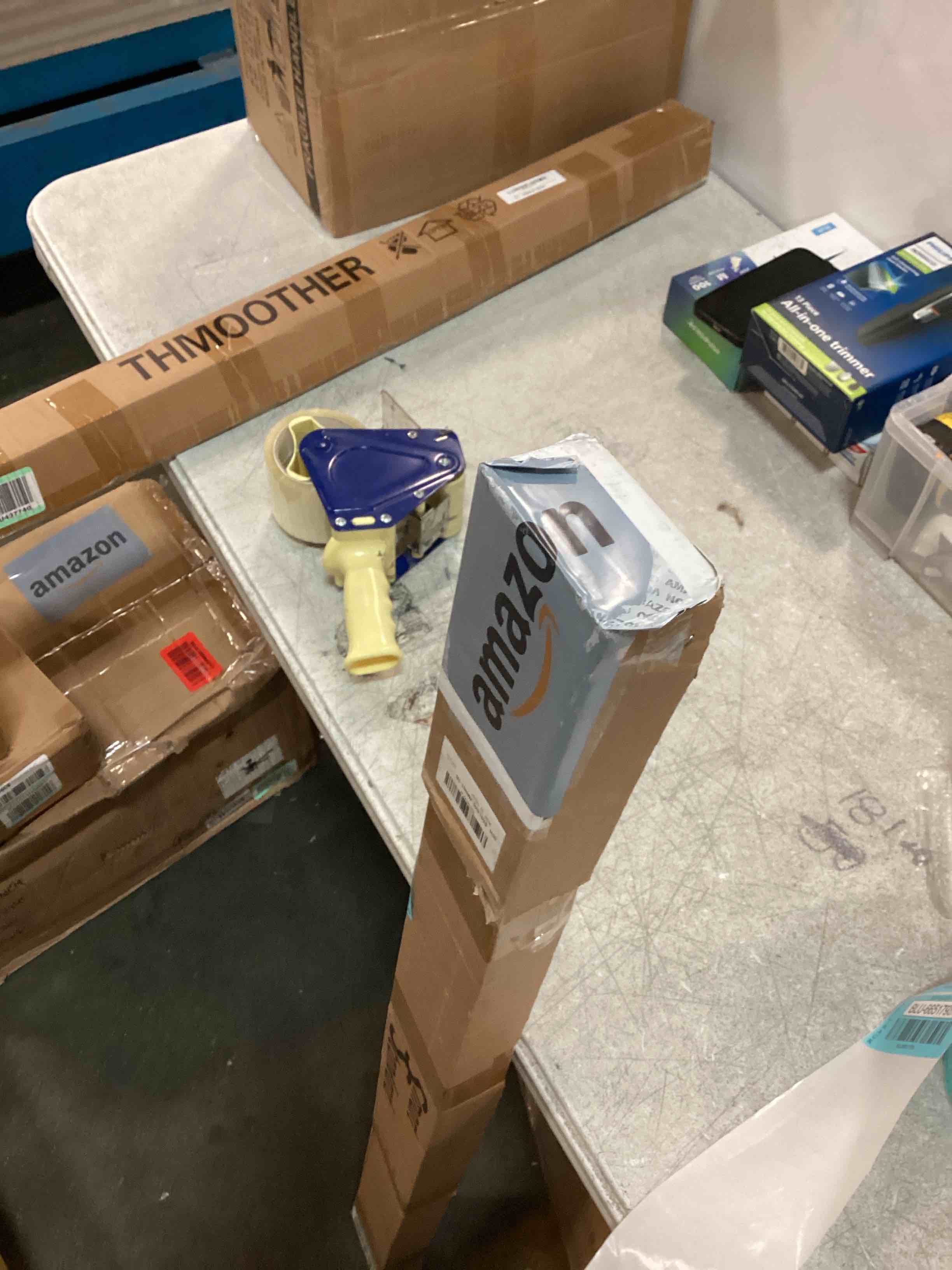 https://s3.amazonaws.com/lotting-images-prod/bidfta/BLU6651792_1720019367976.jpeg