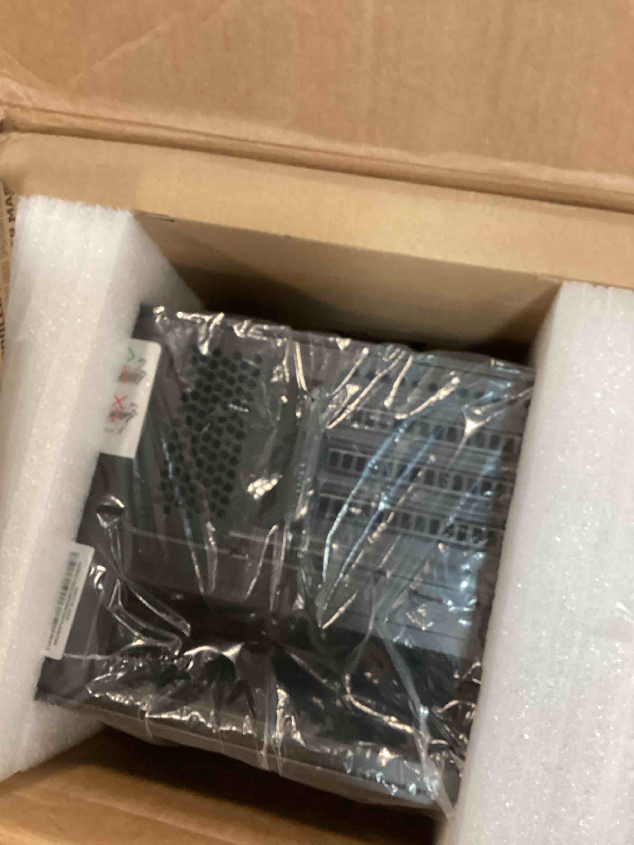 https://s3.amazonaws.com/lotting-images-prod/bidfta/BLU6651823_1720023684563.jpeg
