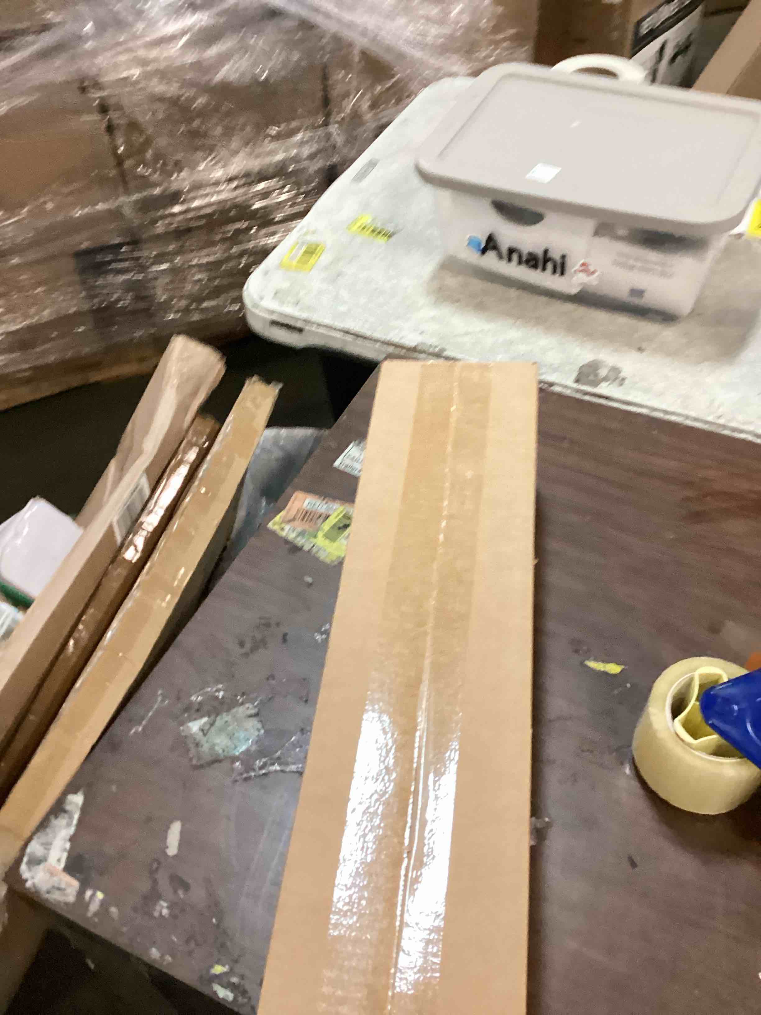 https://s3.amazonaws.com/lotting-images-prod/bidfta/BLU6652036_1720196123493.jpeg