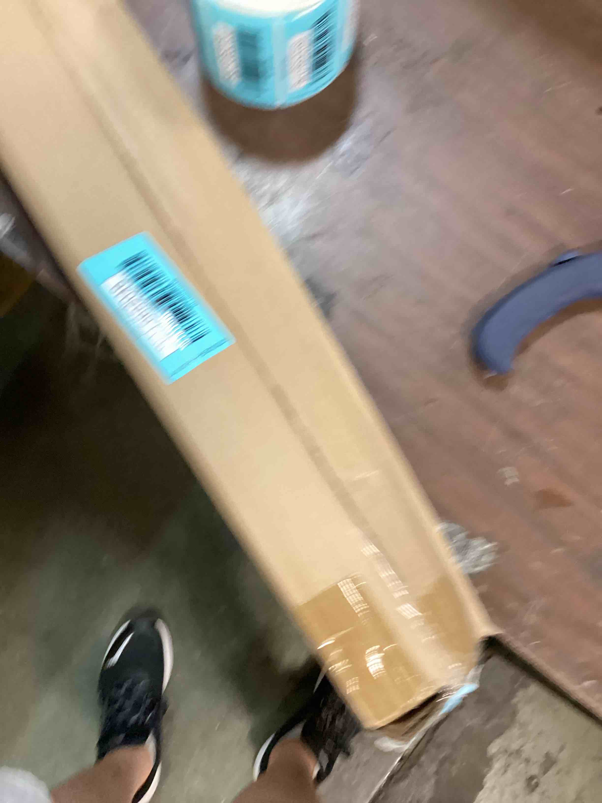 https://s3.amazonaws.com/lotting-images-prod/bidfta/BLU6652049_1720197268118.jpeg