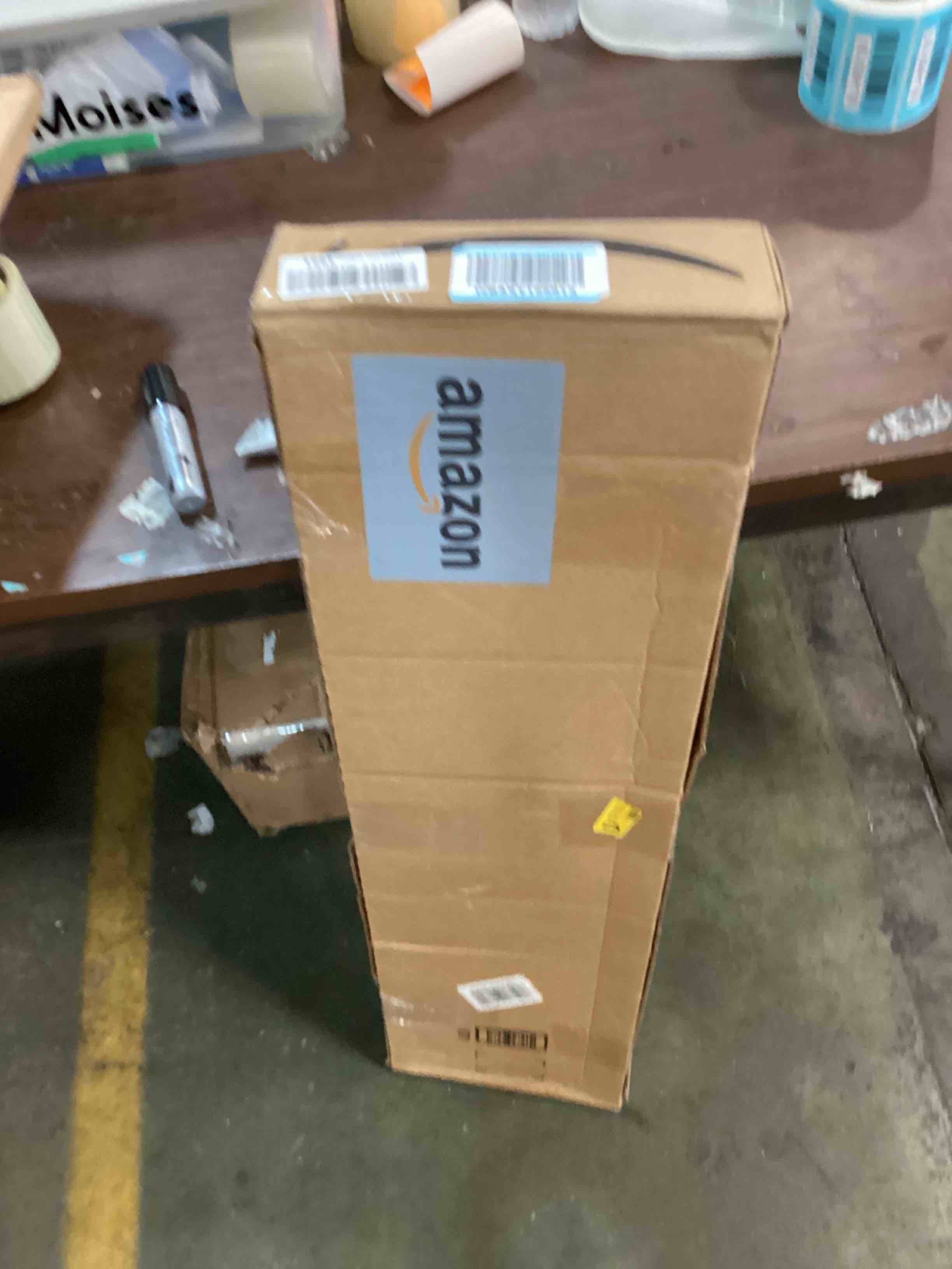 https://s3.amazonaws.com/lotting-images-prod/bidfta/BLU6652128_1720207565073.jpeg