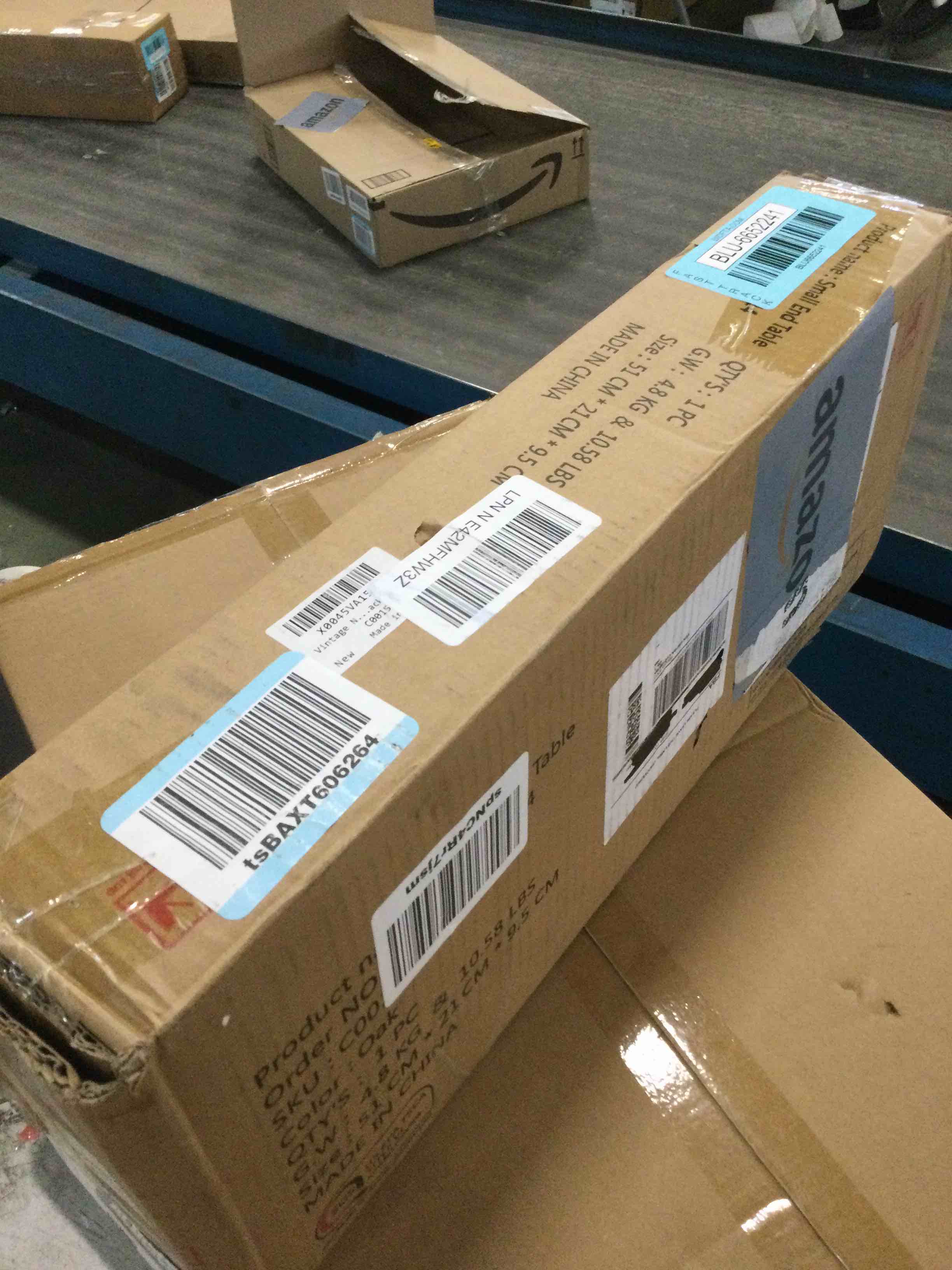 https://s3.amazonaws.com/lotting-images-prod/bidfta/BLU6652241_1720445825124.jpeg