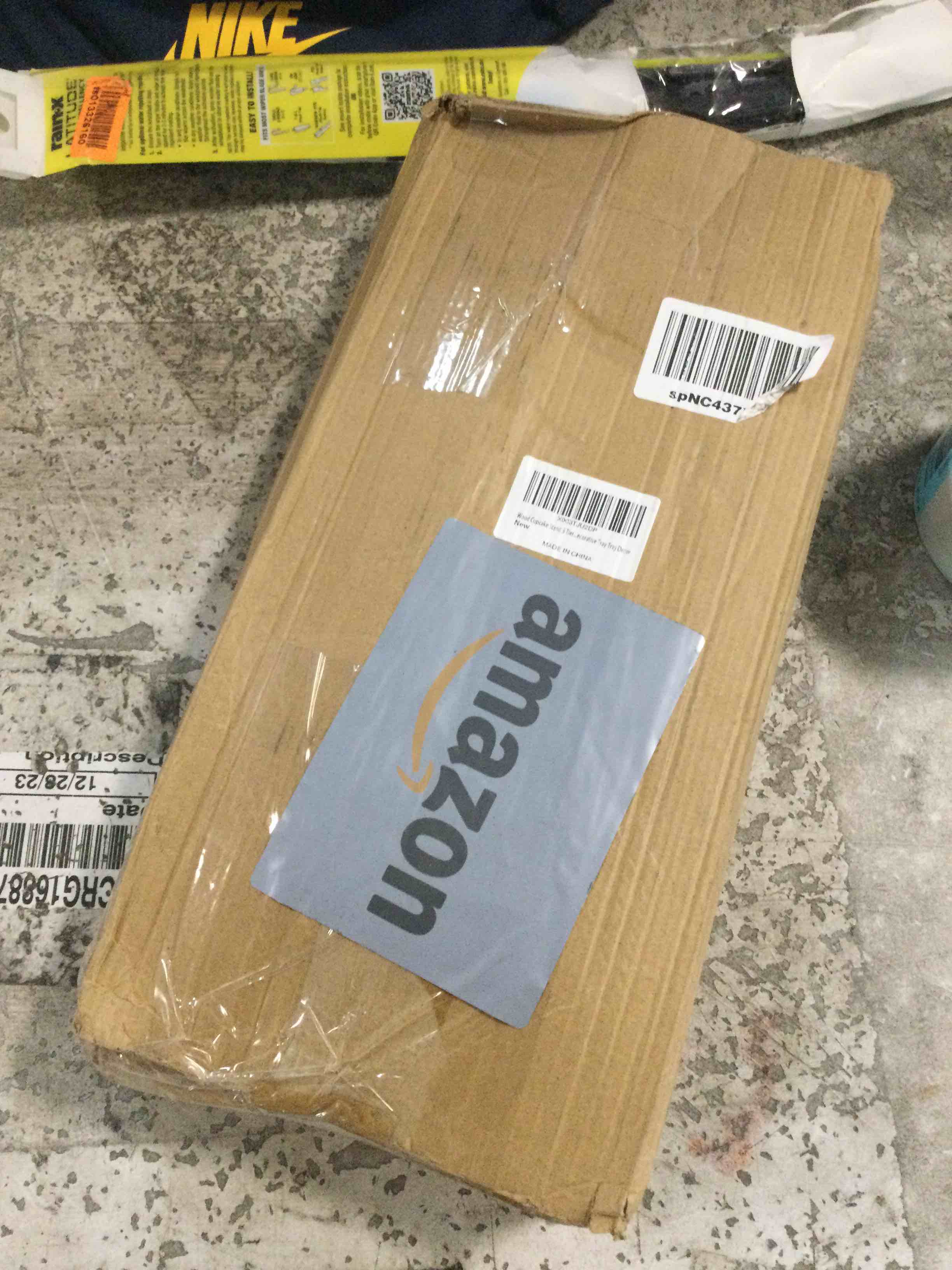 https://s3.amazonaws.com/lotting-images-prod/bidfta/BLU6652254_1720446910654.jpeg
