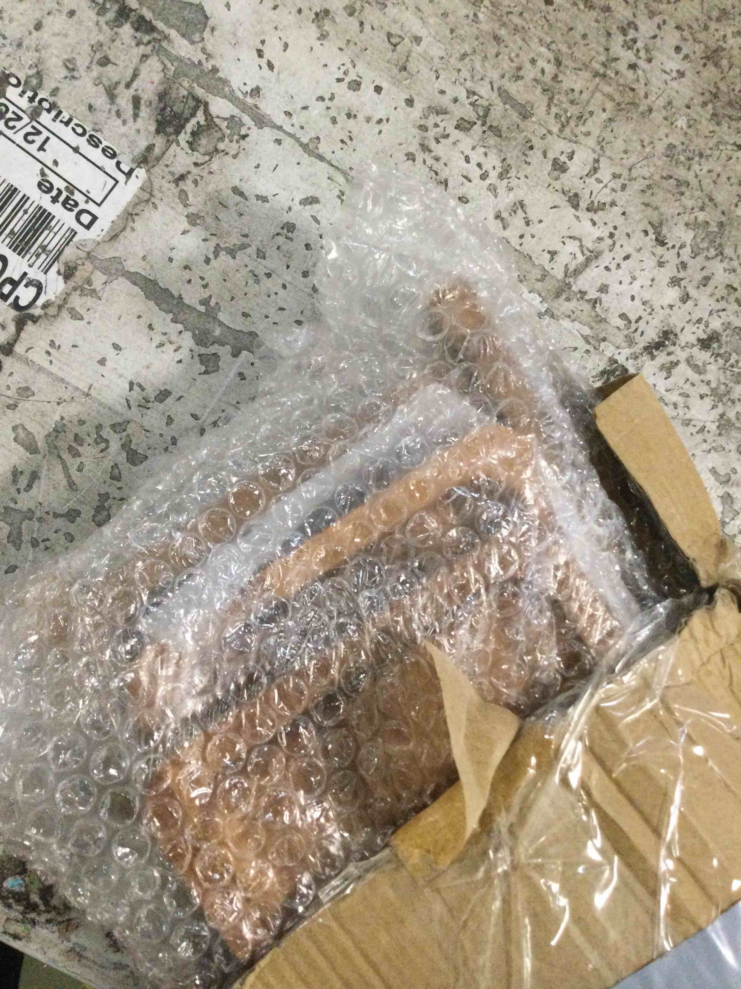 https://s3.amazonaws.com/lotting-images-prod/bidfta/BLU6652254_1720446957745.jpeg