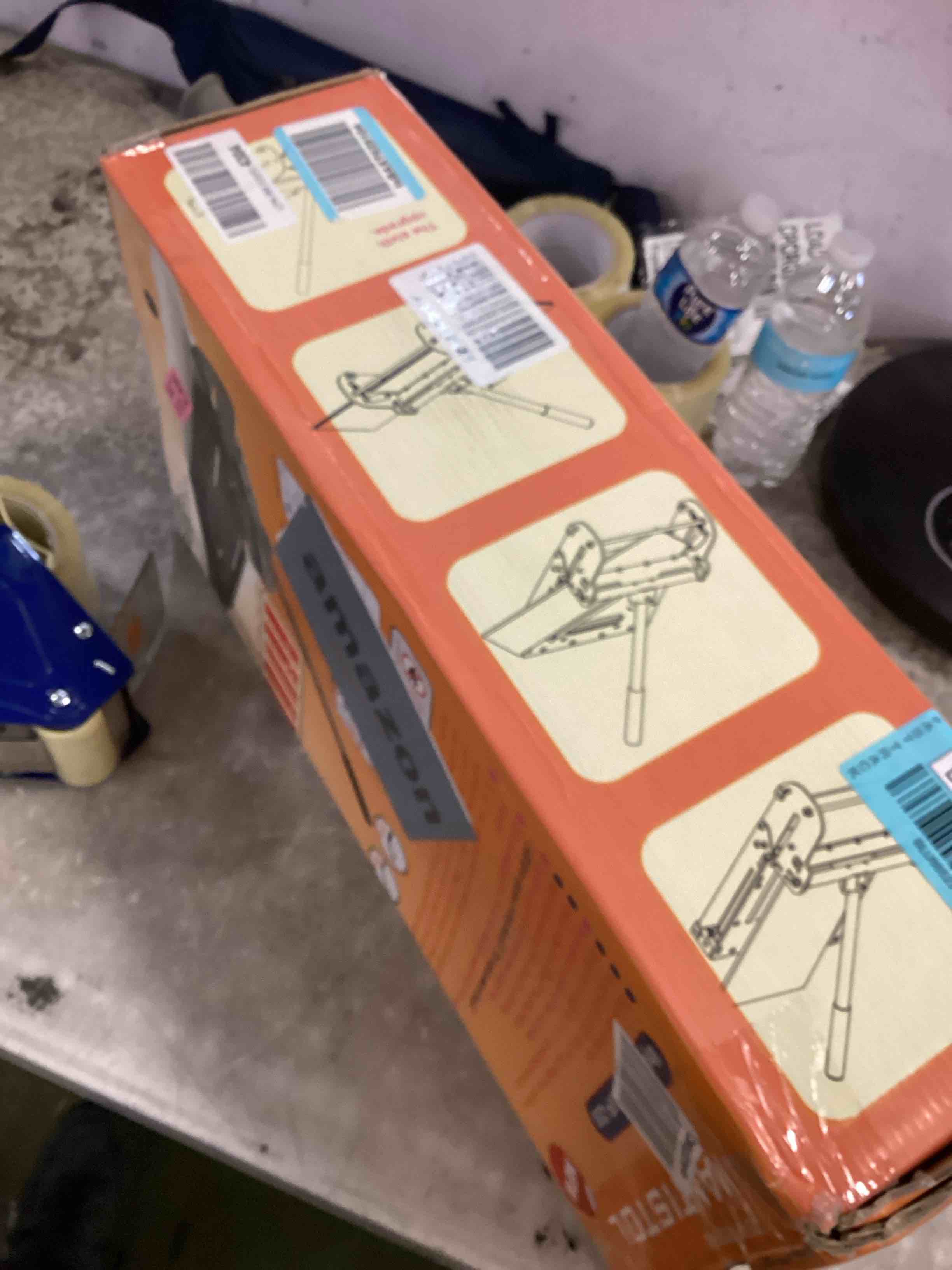 https://s3.amazonaws.com/lotting-images-prod/bidfta/BLU6652319_1720454994652.jpeg
