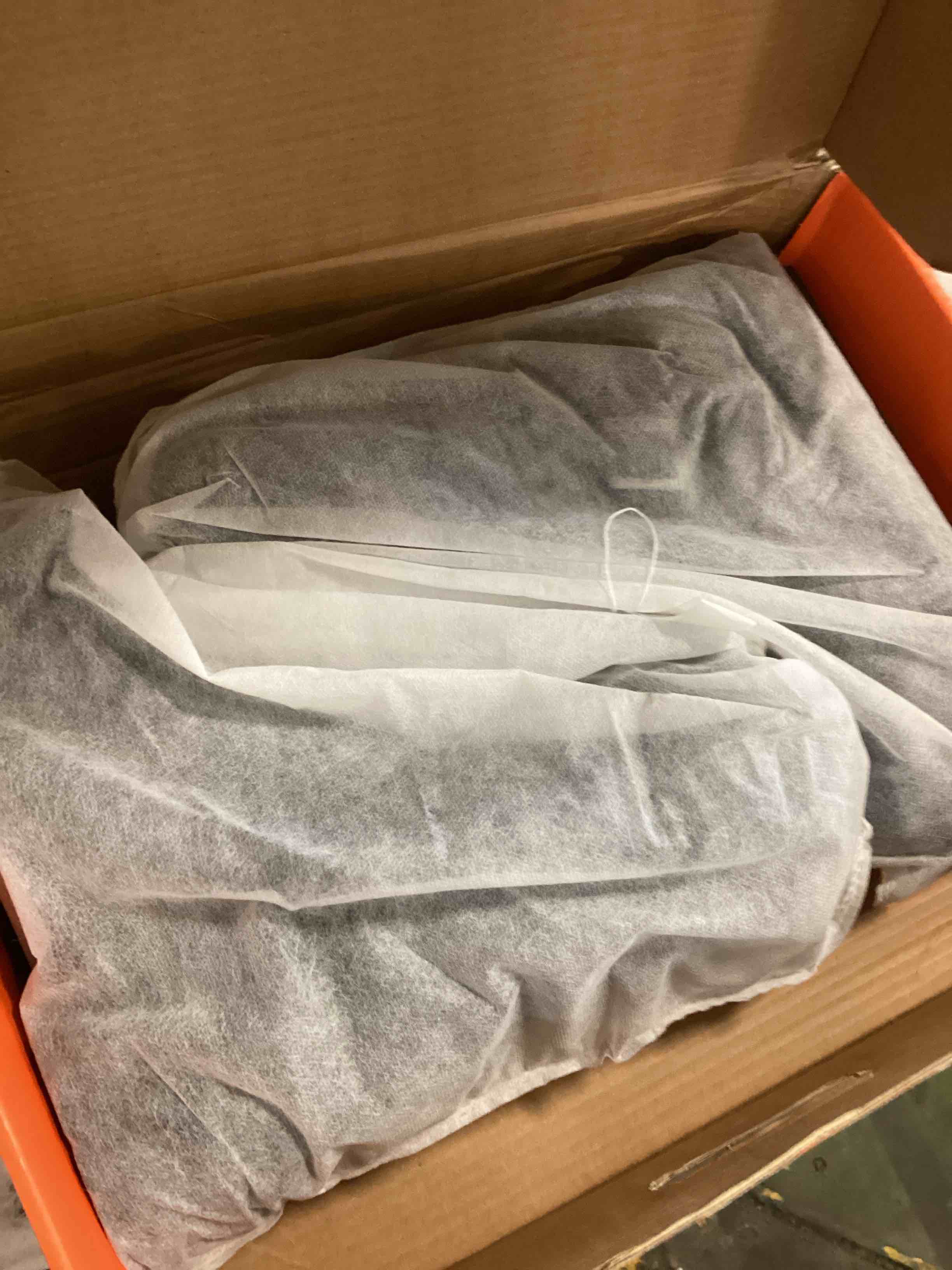 https://s3.amazonaws.com/lotting-images-prod/bidfta/BLU6652344_1720459738488.jpeg