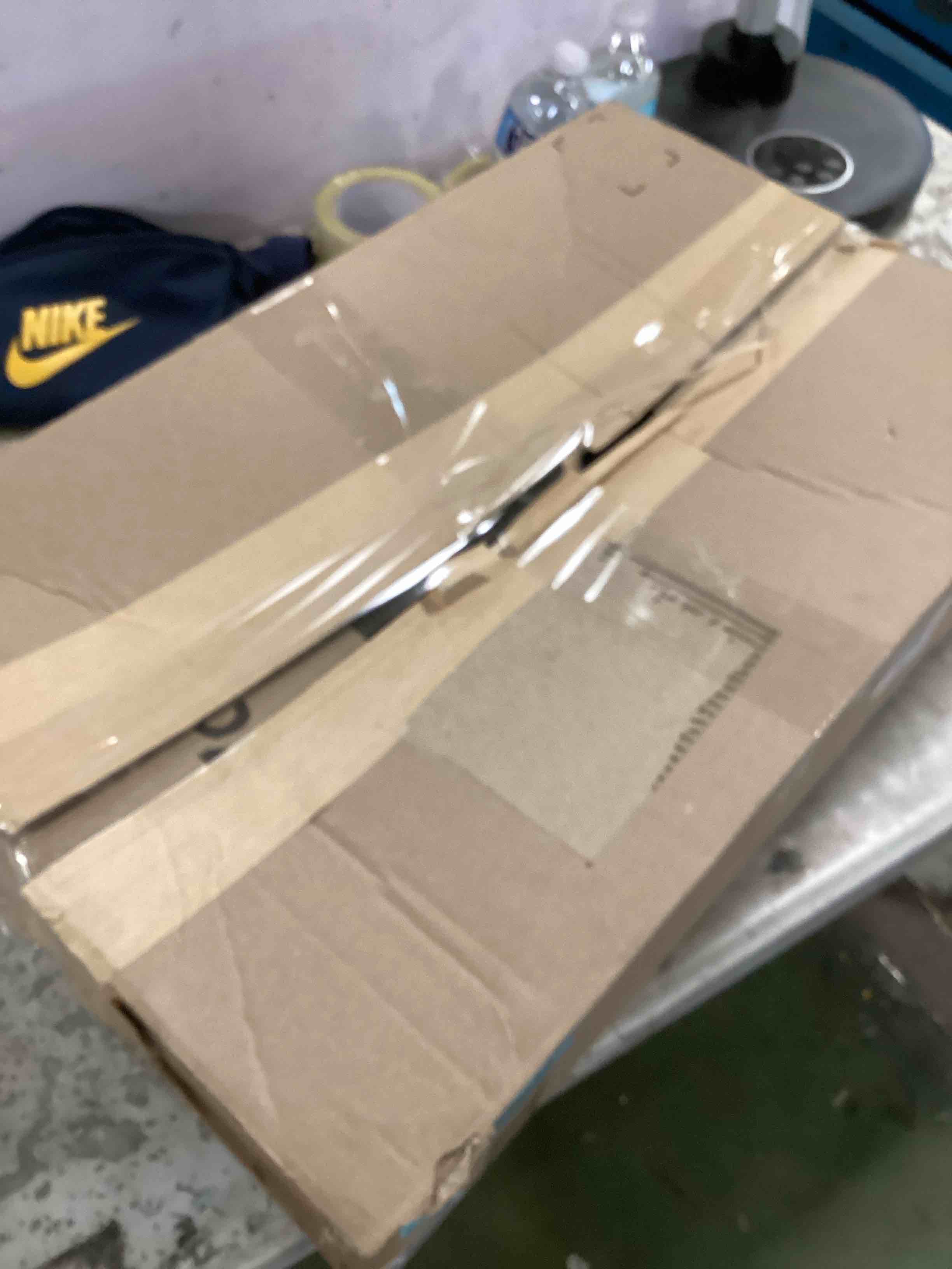 https://s3.amazonaws.com/lotting-images-prod/bidfta/BLU6652348_1720459969942.jpeg