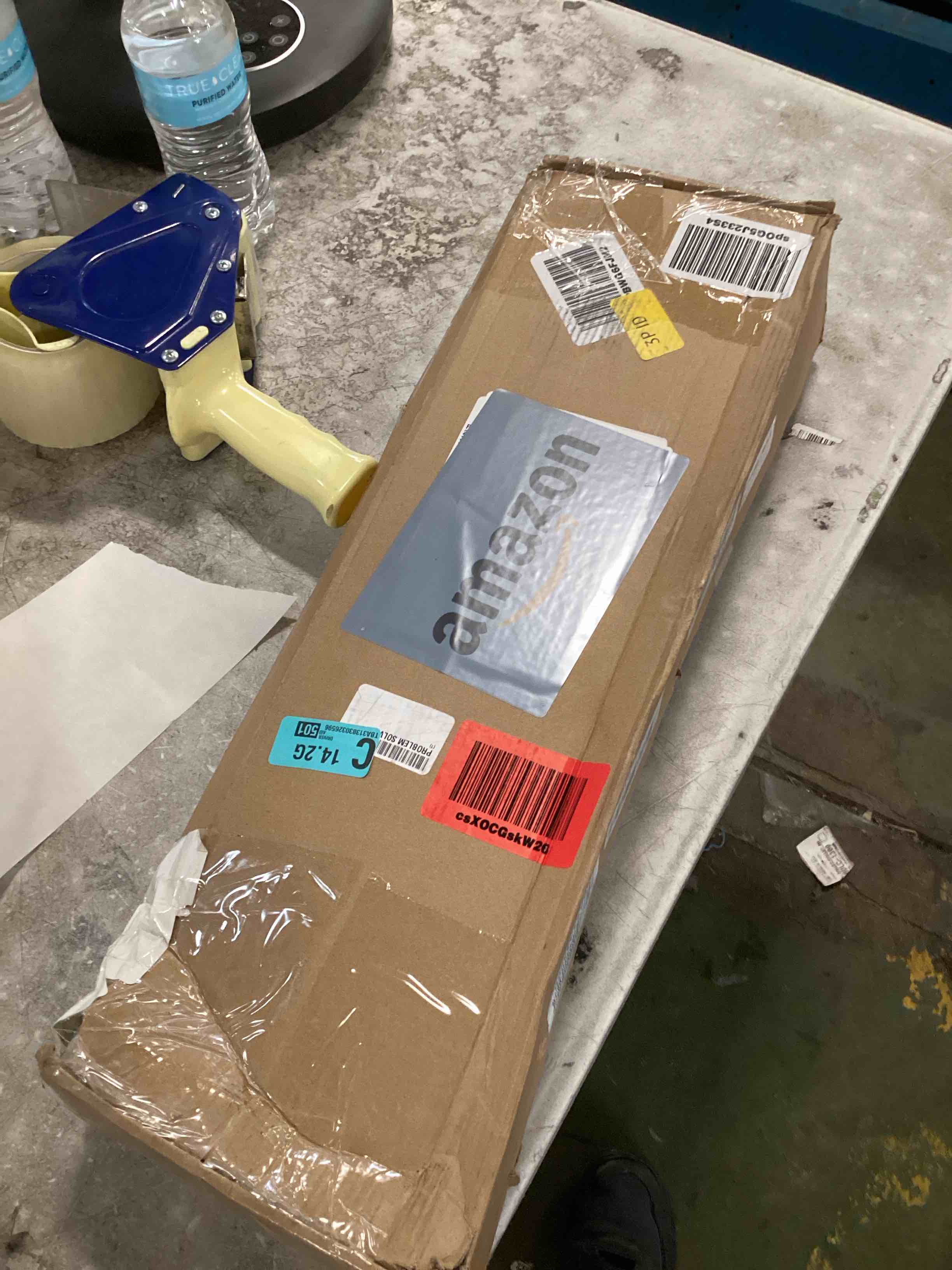 https://s3.amazonaws.com/lotting-images-prod/bidfta/BLU6652358_1720461054443.jpeg