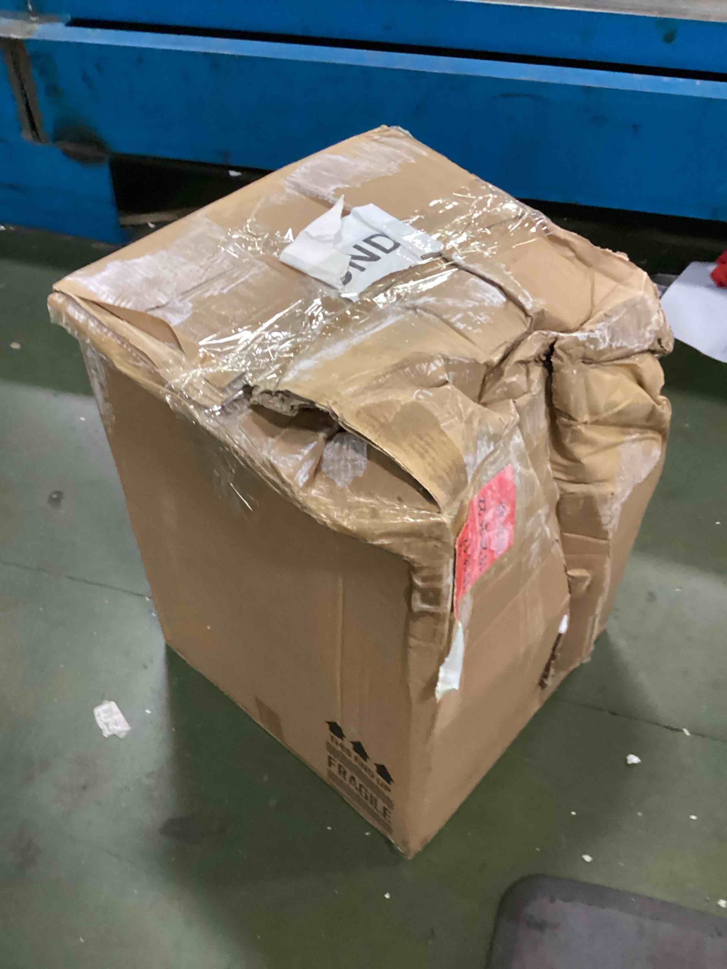 https://s3.amazonaws.com/lotting-images-prod/bidfta/BLU6652576_1720546933974.jpeg