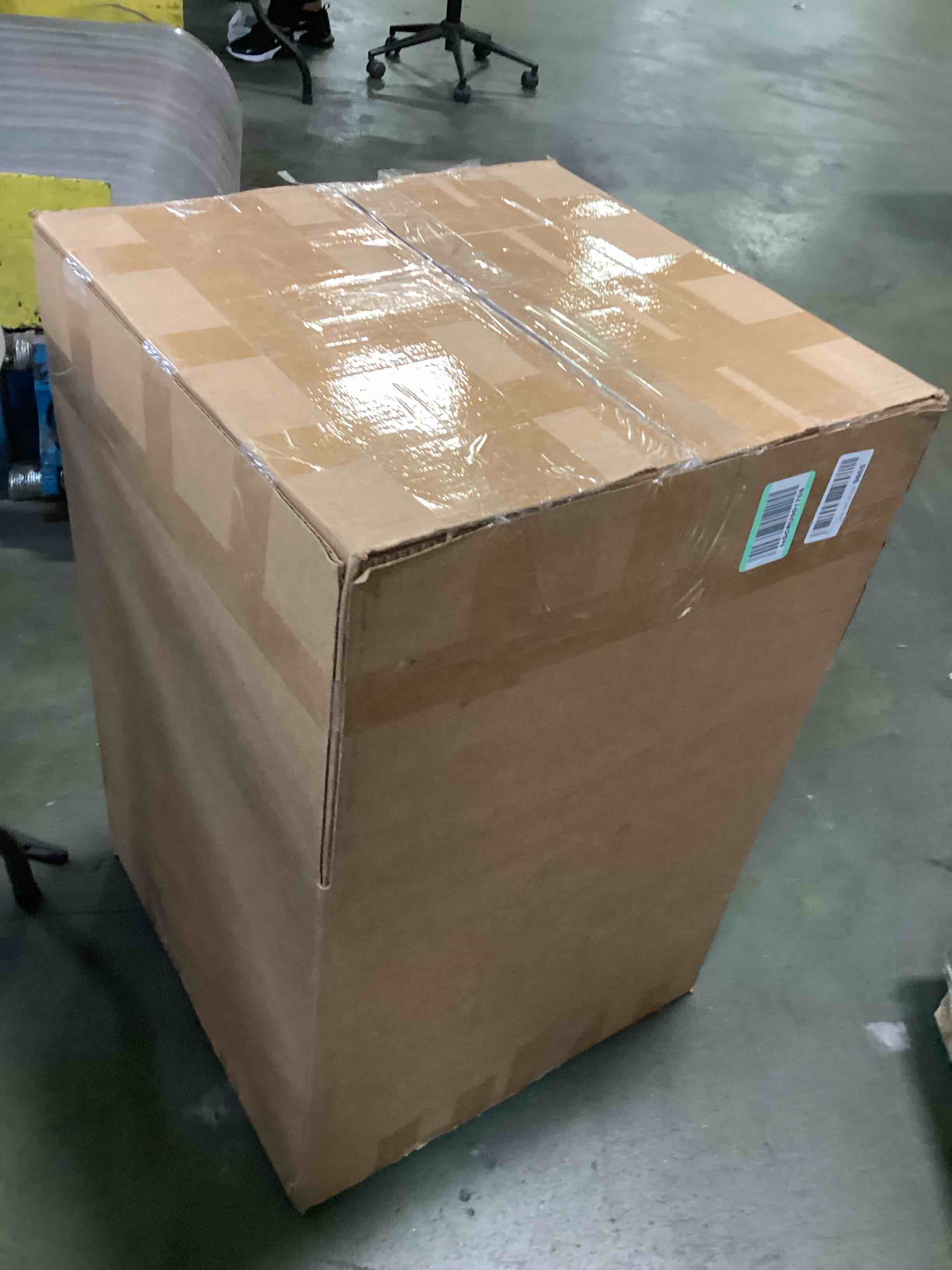 https://s3.amazonaws.com/lotting-images-prod/bidfta/BLU6652814_1720720010148.jpeg