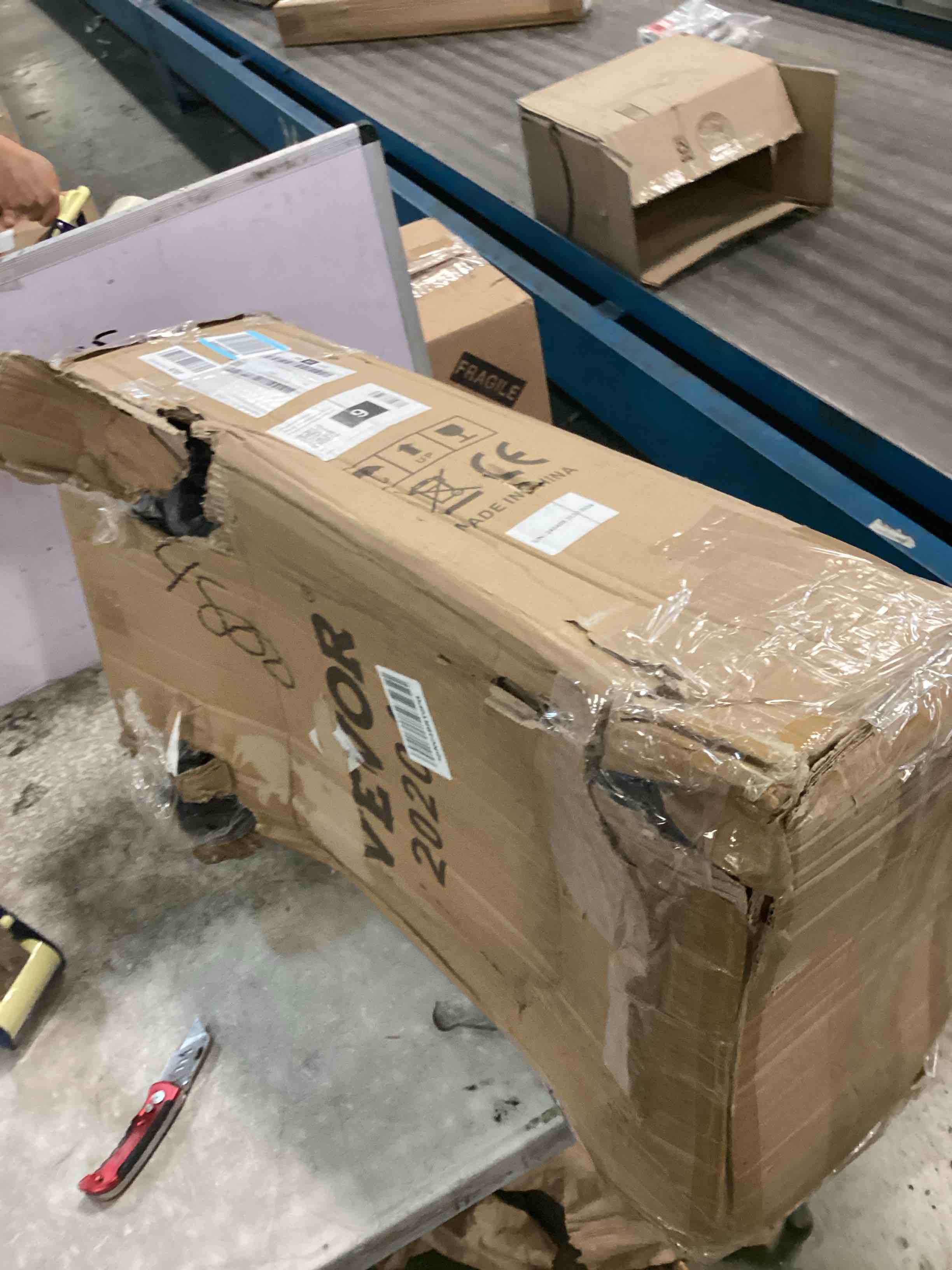 https://s3.amazonaws.com/lotting-images-prod/bidfta/BLU6653172_1720030586378.jpeg